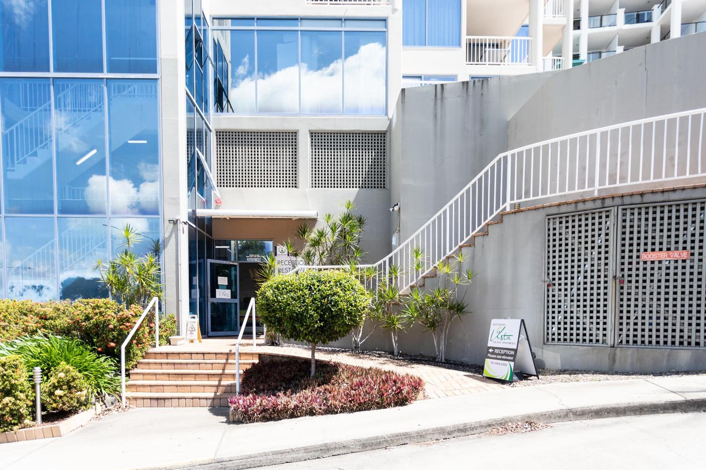Airliedise NO hills 5min walk 2 Port of Airlie Ferry terminal WiFi Kitchen