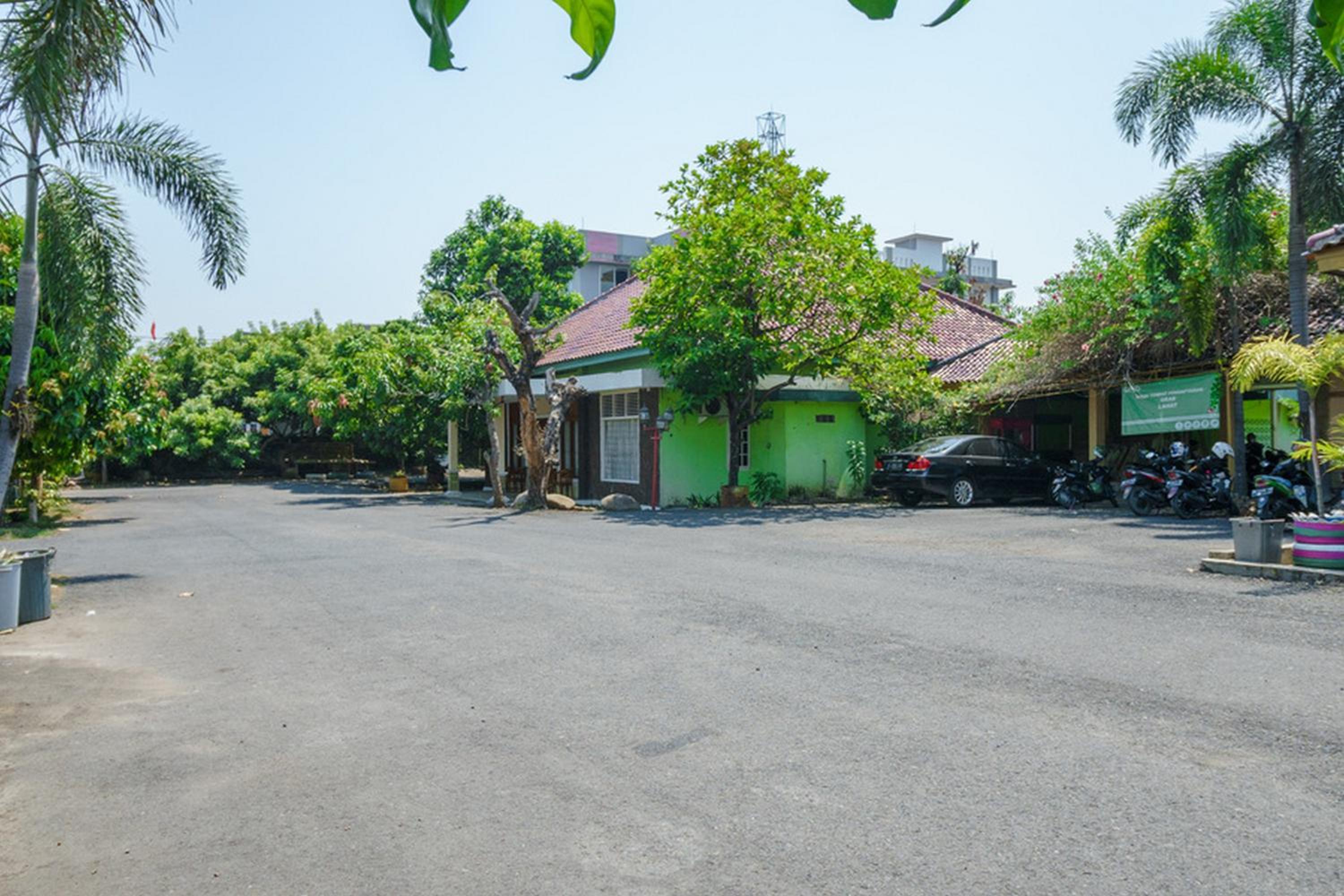 RedDoorz @ Jalan lintas Sumatera Lahat view 3