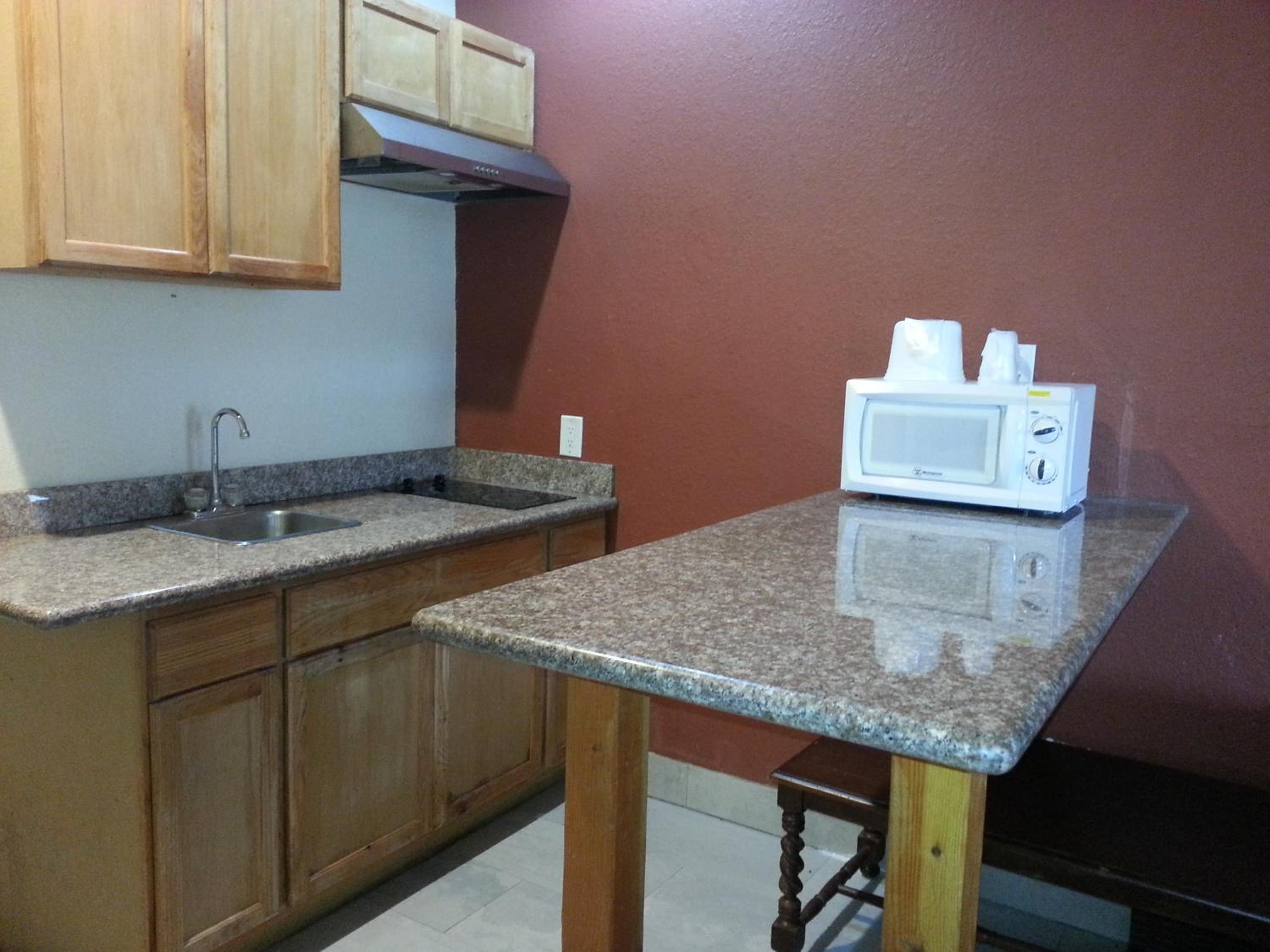 Scottish Inn Suites IAH West - Property Image 31