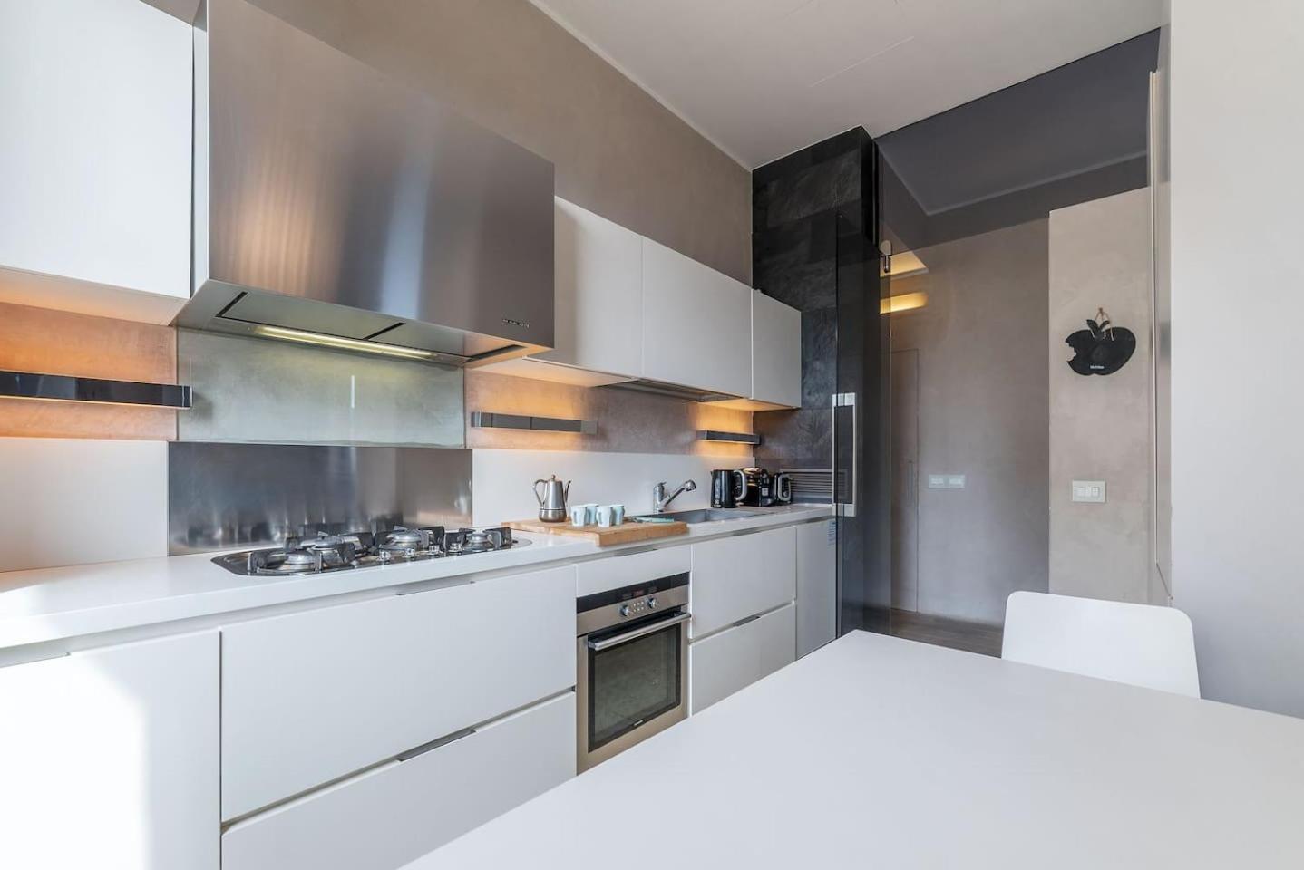 Stunning views over central Rome's rooftops - FromHometoRome