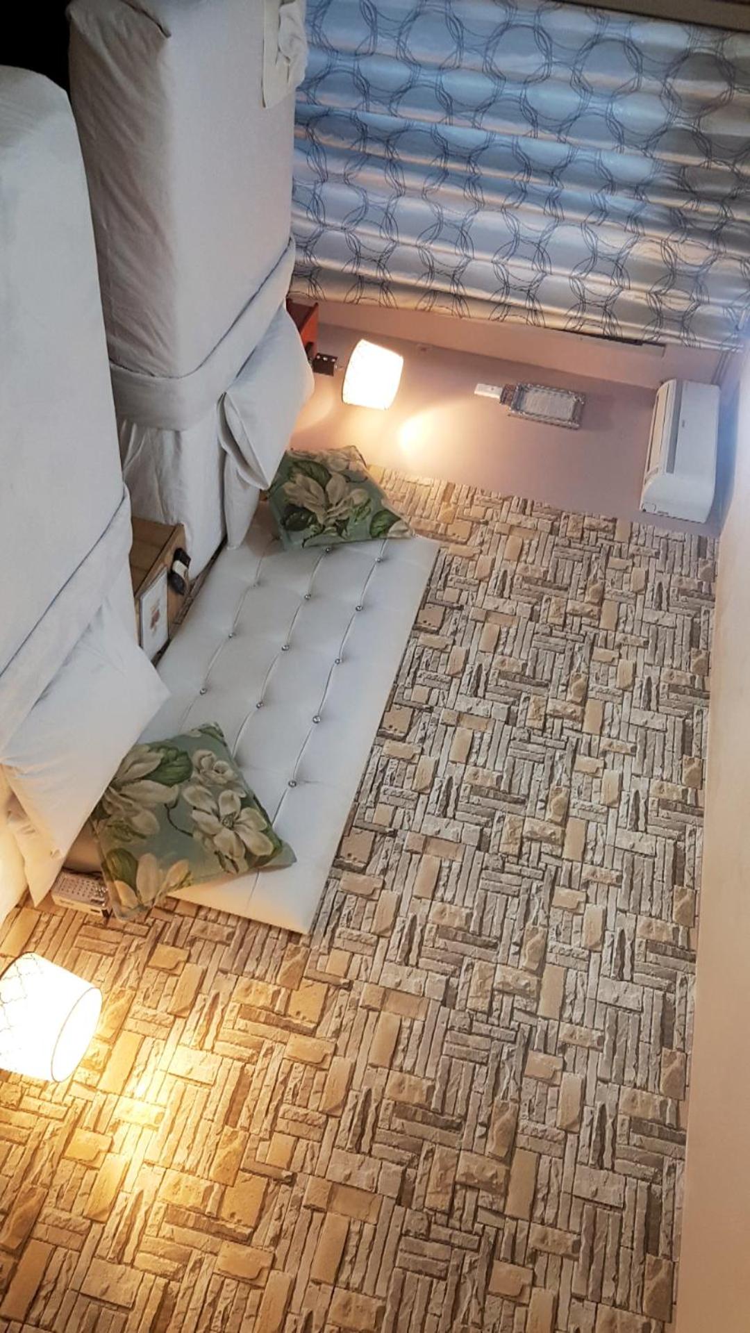 RJs Guesthouse