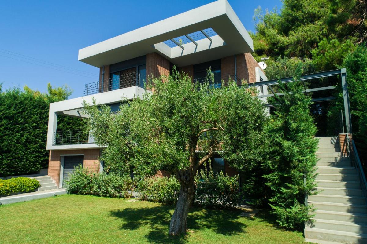 Elia Seafront Villa photo 2