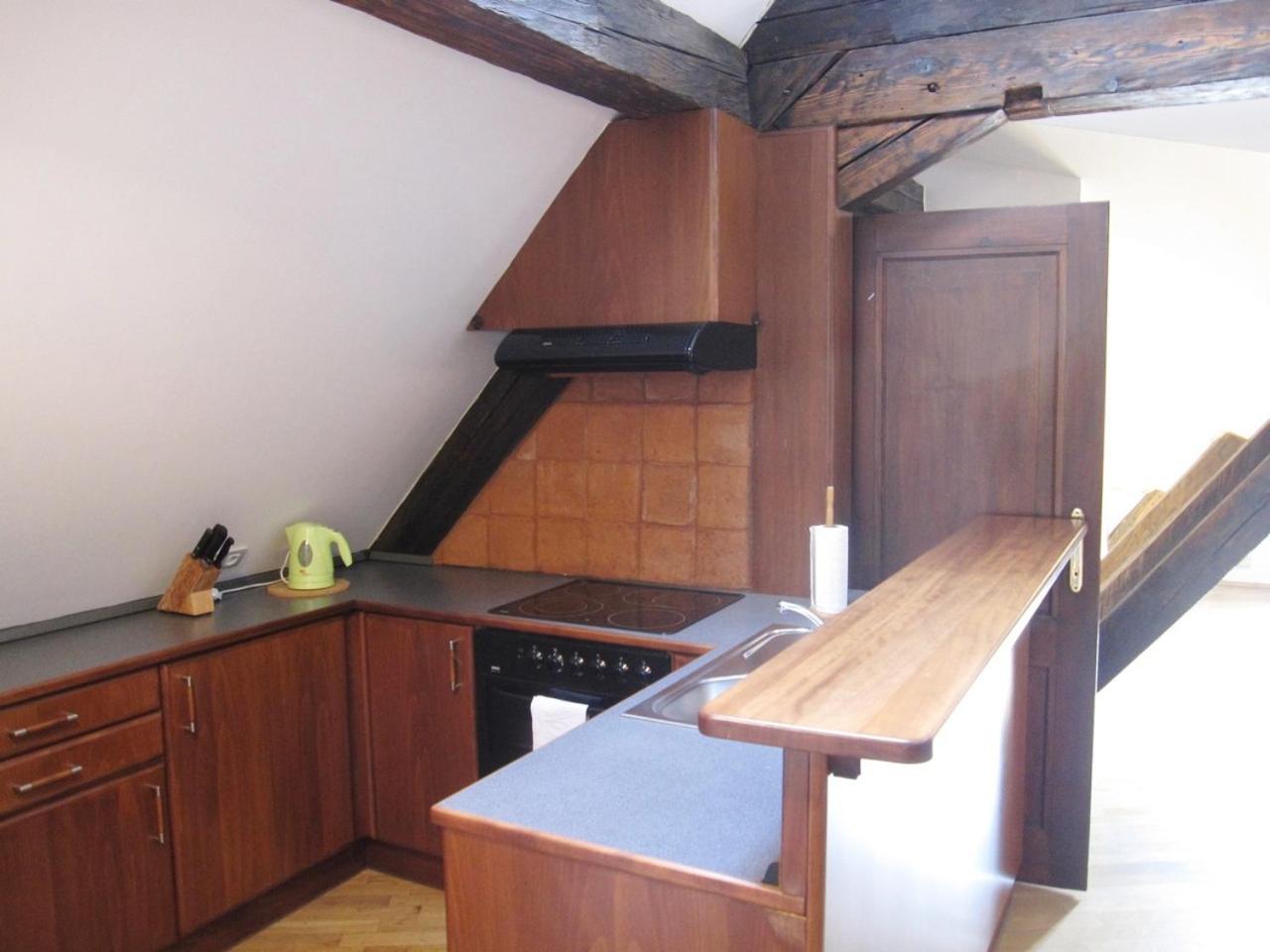 Residence Thunovska