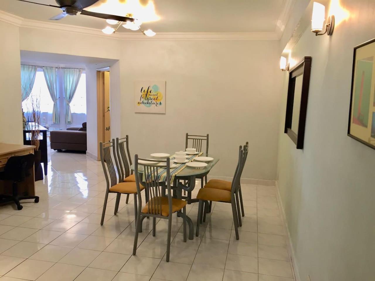 Cozy Kelana Jaya Semi-D Apt near Mall, College & Hospital photo 7