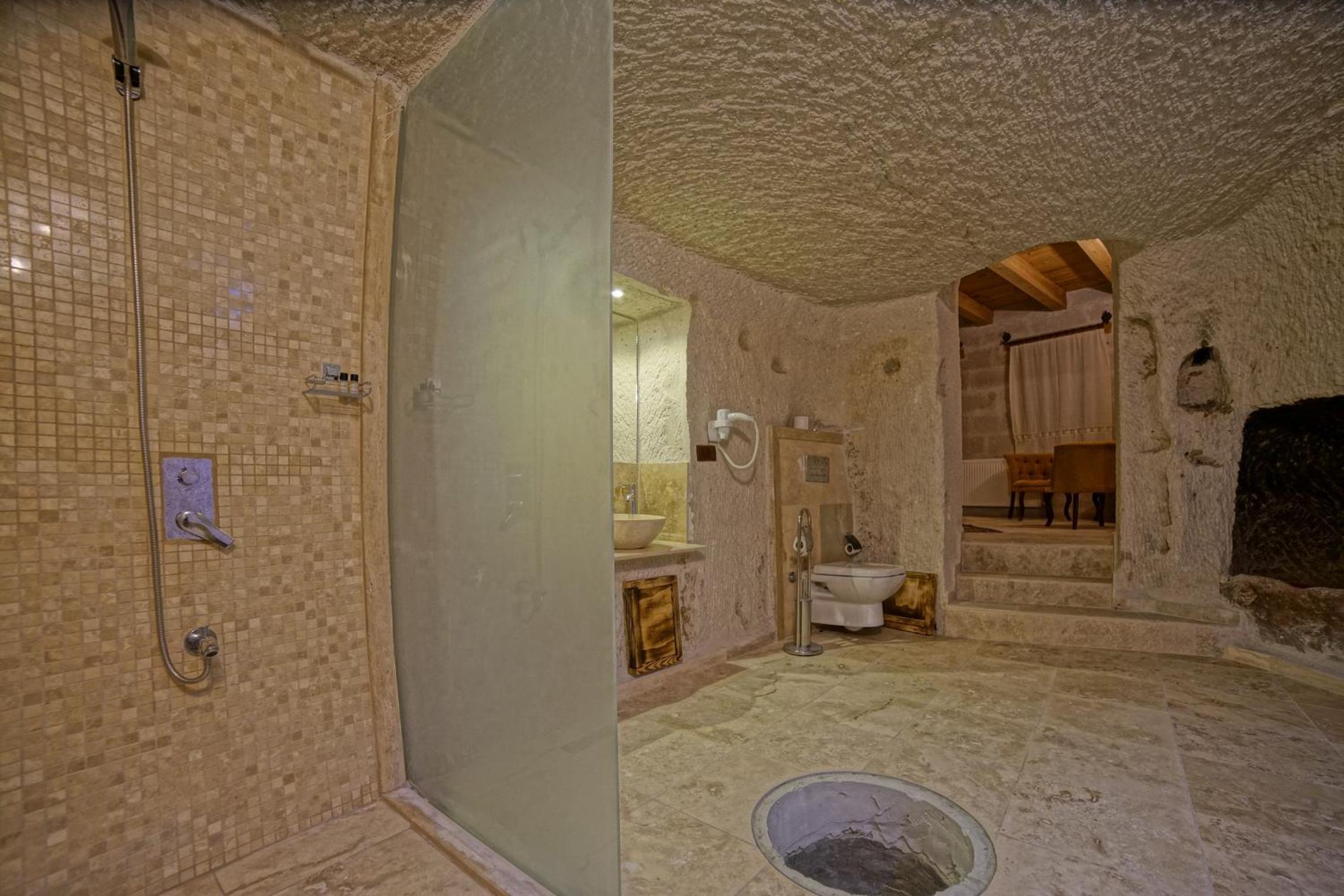 Zeus Cave Suites - Image 65