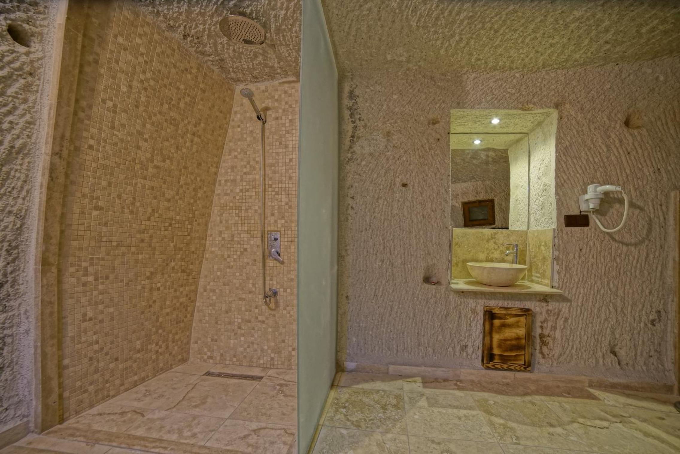 Zeus Cave Suites - Image 119