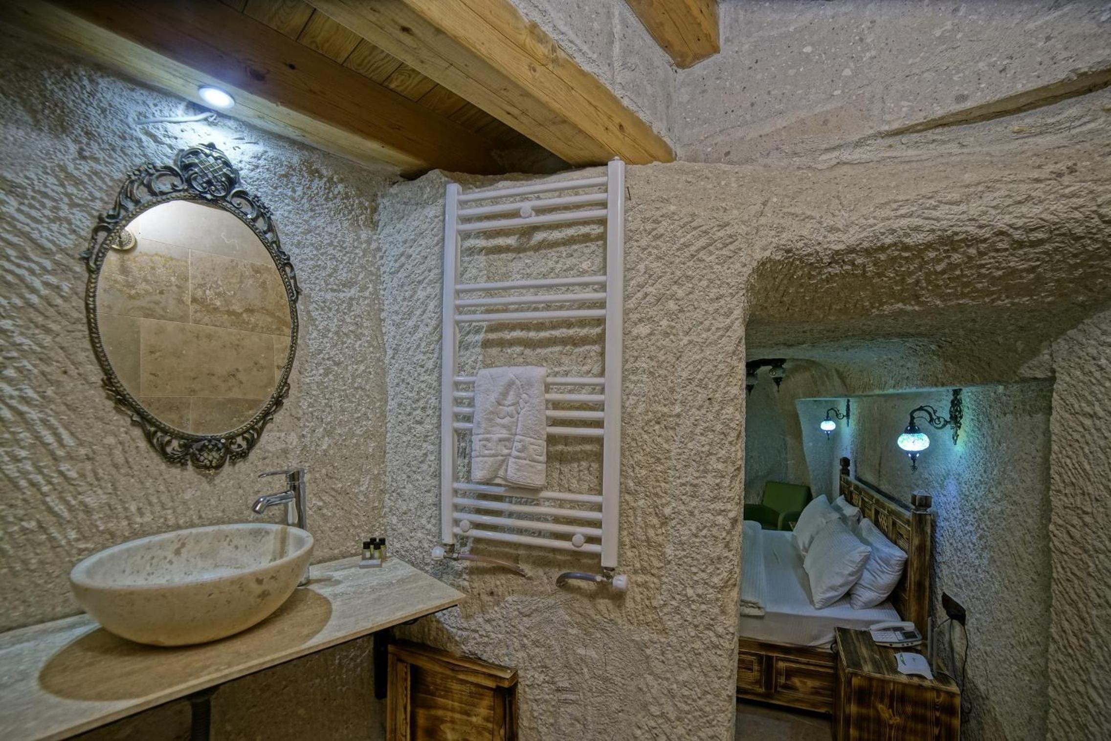 Zeus Cave Suites - Image 50