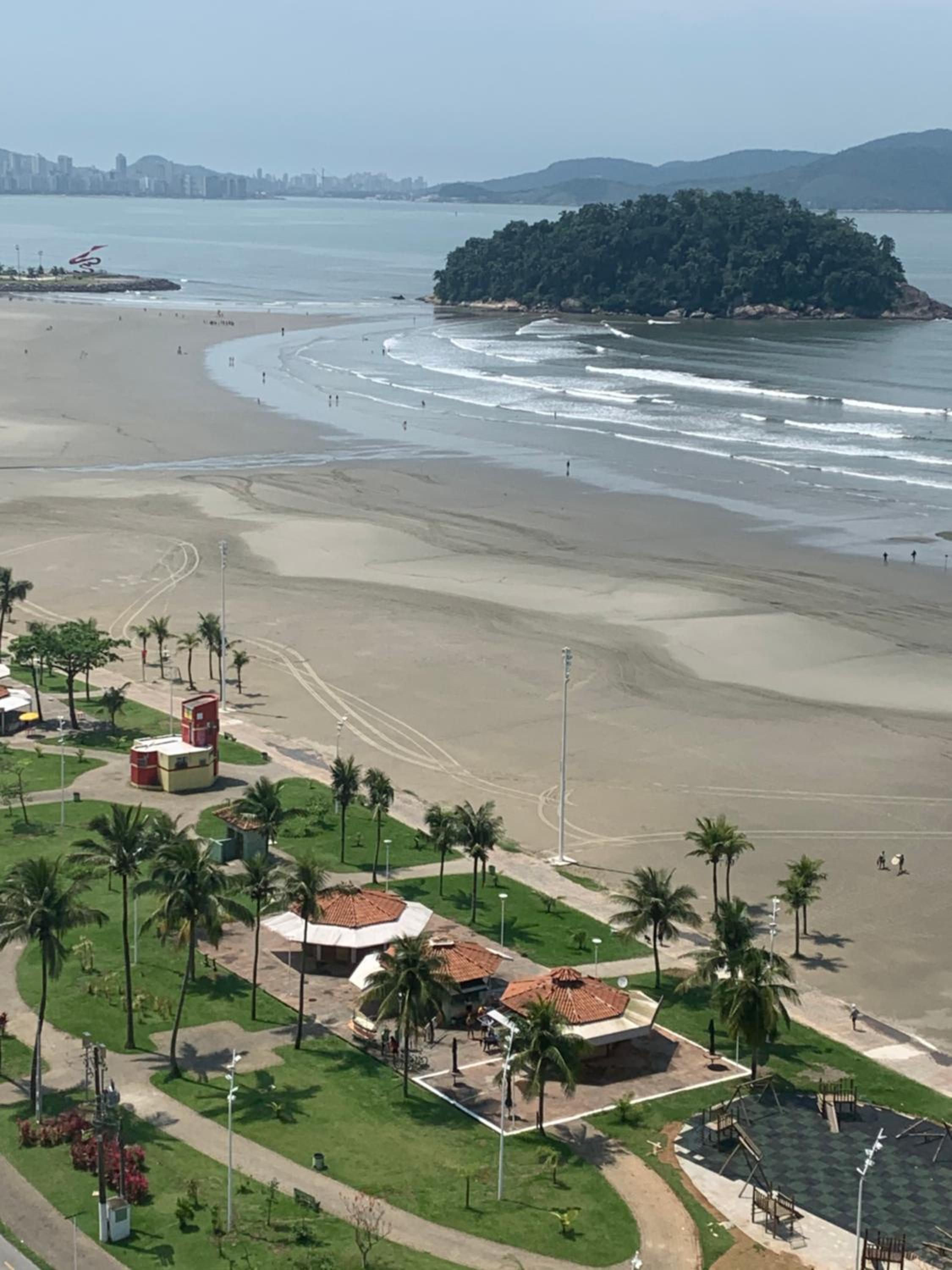 São Vicente Itararé prédio frente mar apto fundo vista parcial view 3