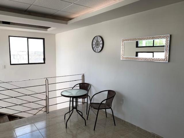 LOMAS SUITES