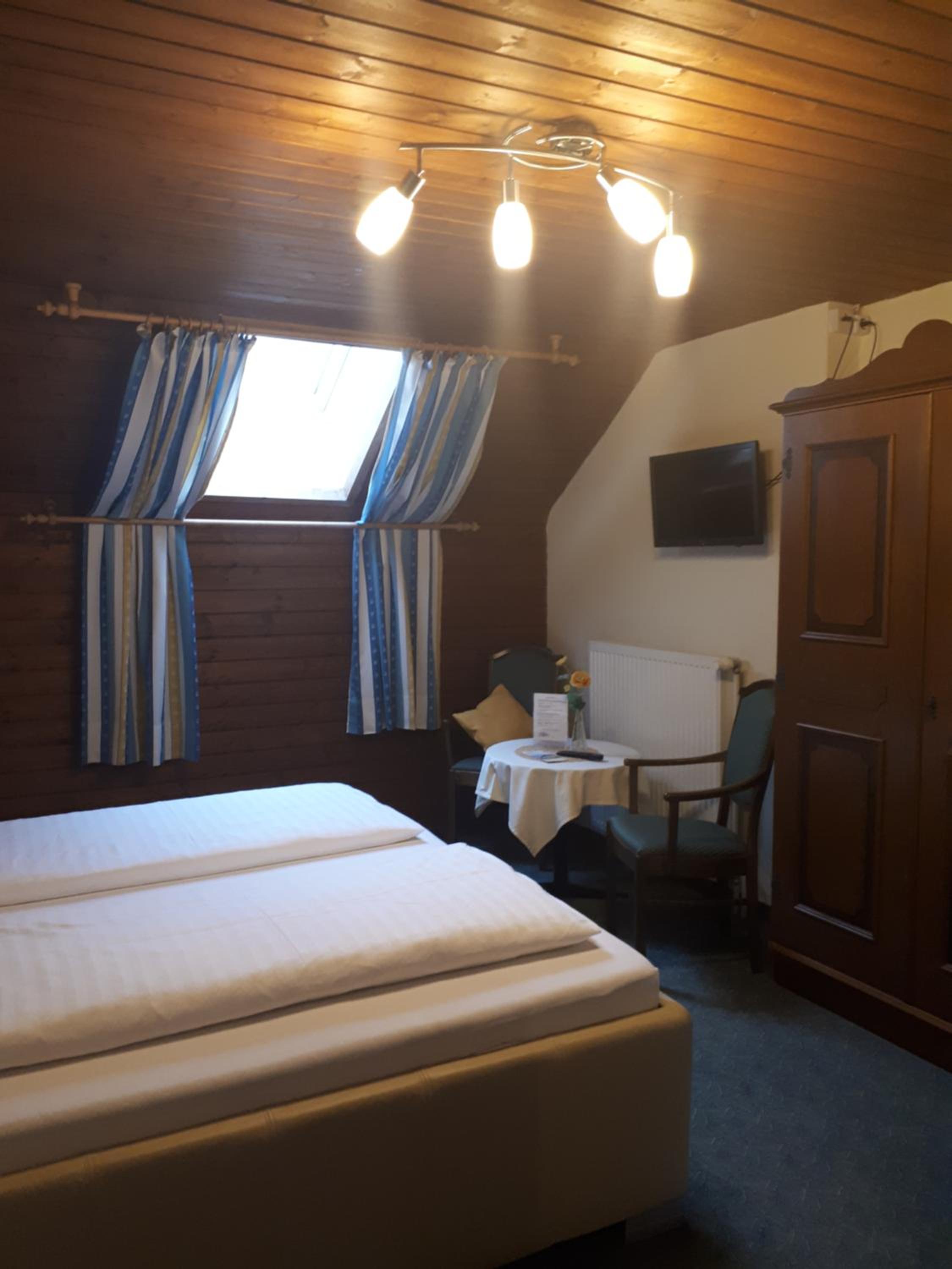 Pension Kreuzinger, 5310 Tiefgraben