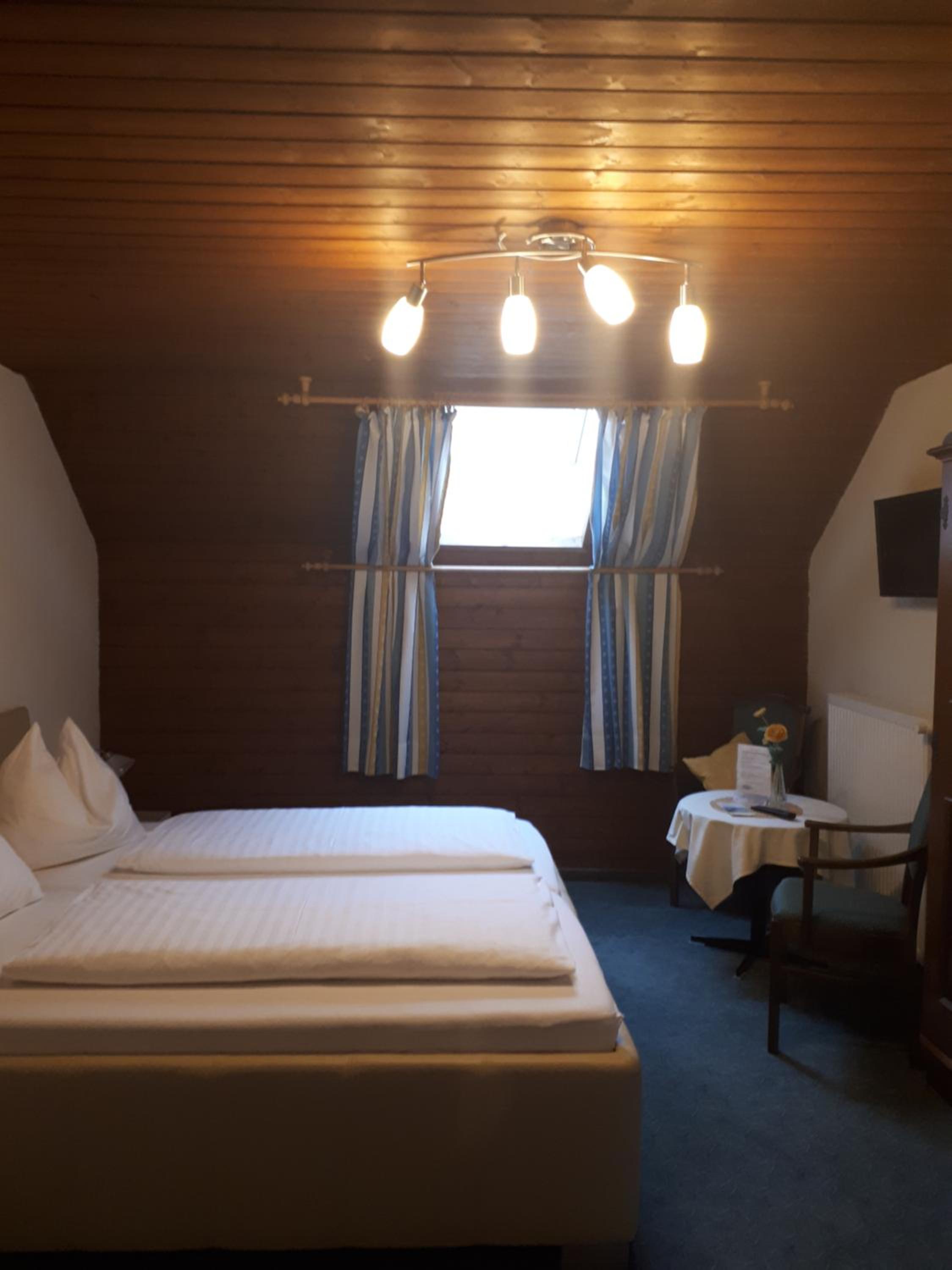 Pension Kreuzinger, 5310 Tiefgraben