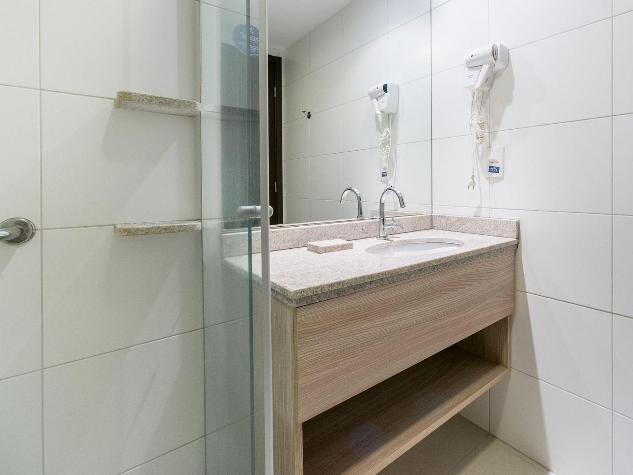 Excelente Flat em Boa Viagem 2 quartos Beach Class Ideal para Família ou Viagens de Negócio NOB2104