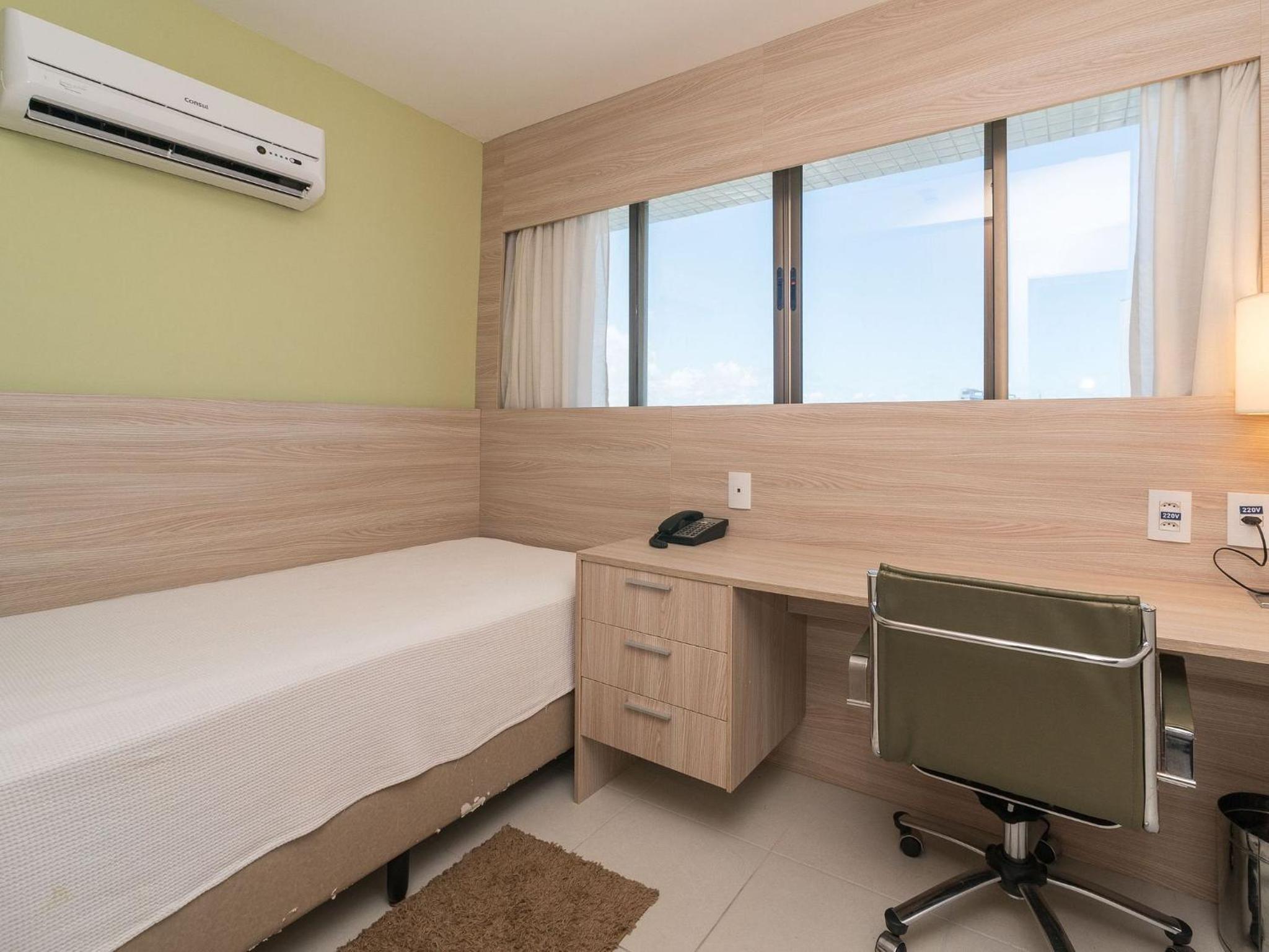 Excelente Flat em Boa Viagem 2 quartos Beach Class Ideal para Família ou Viagens de Negócio NOB2104