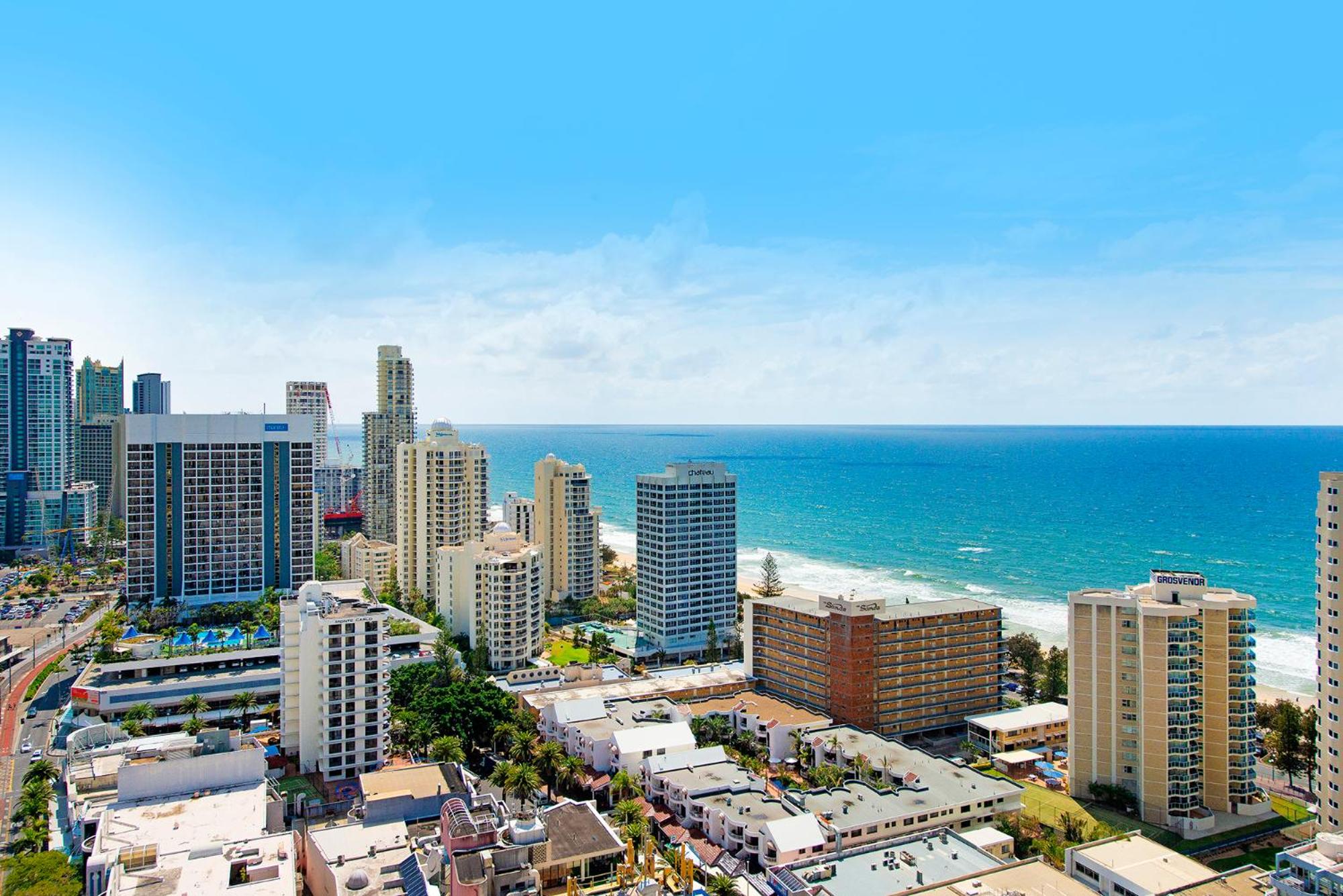 Number 1 H Residences - WiFi, Parking & More by Gold Coast Holidays