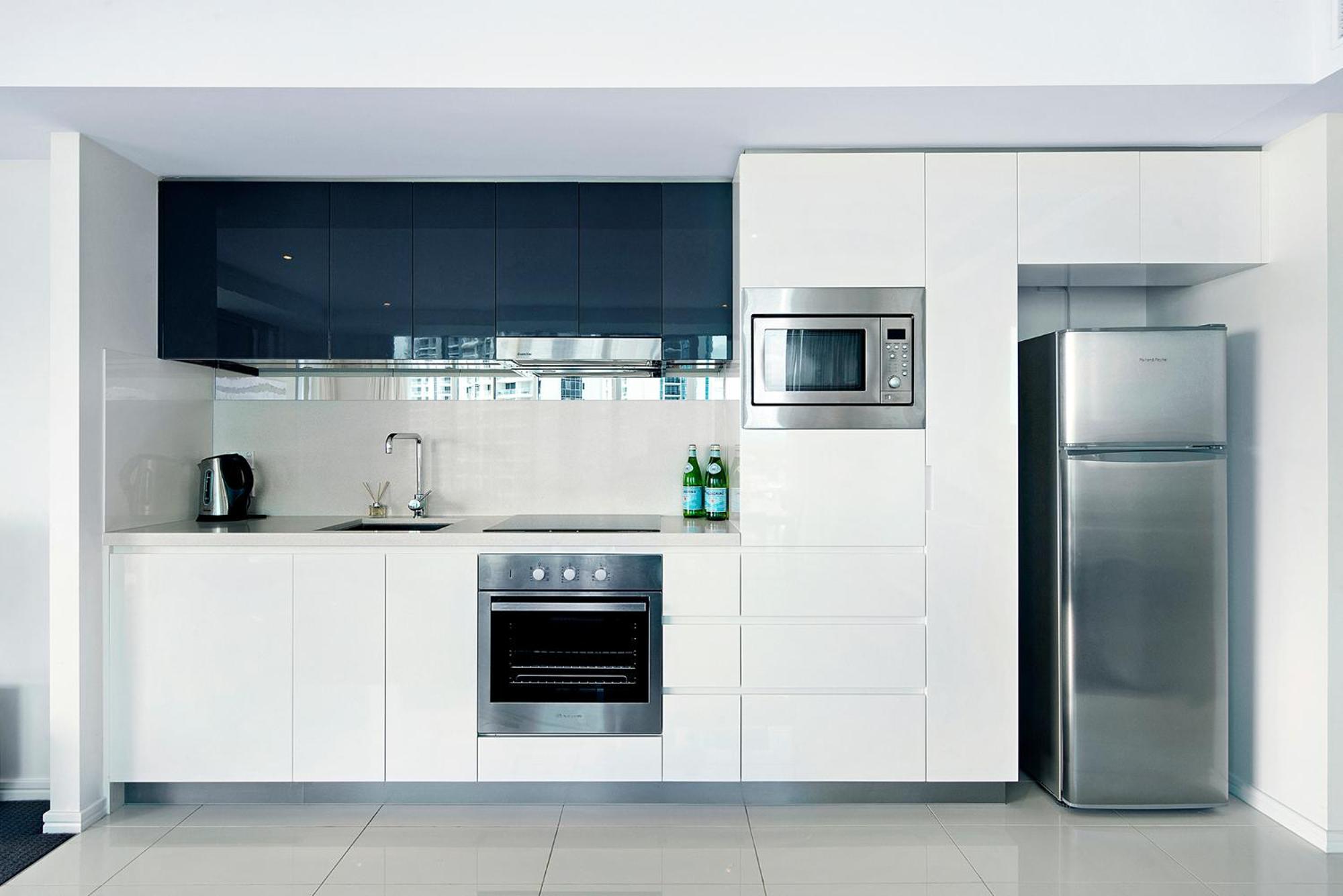 Number 1 H Residences - WiFi, Parking & More by Gold Coast Holidays
