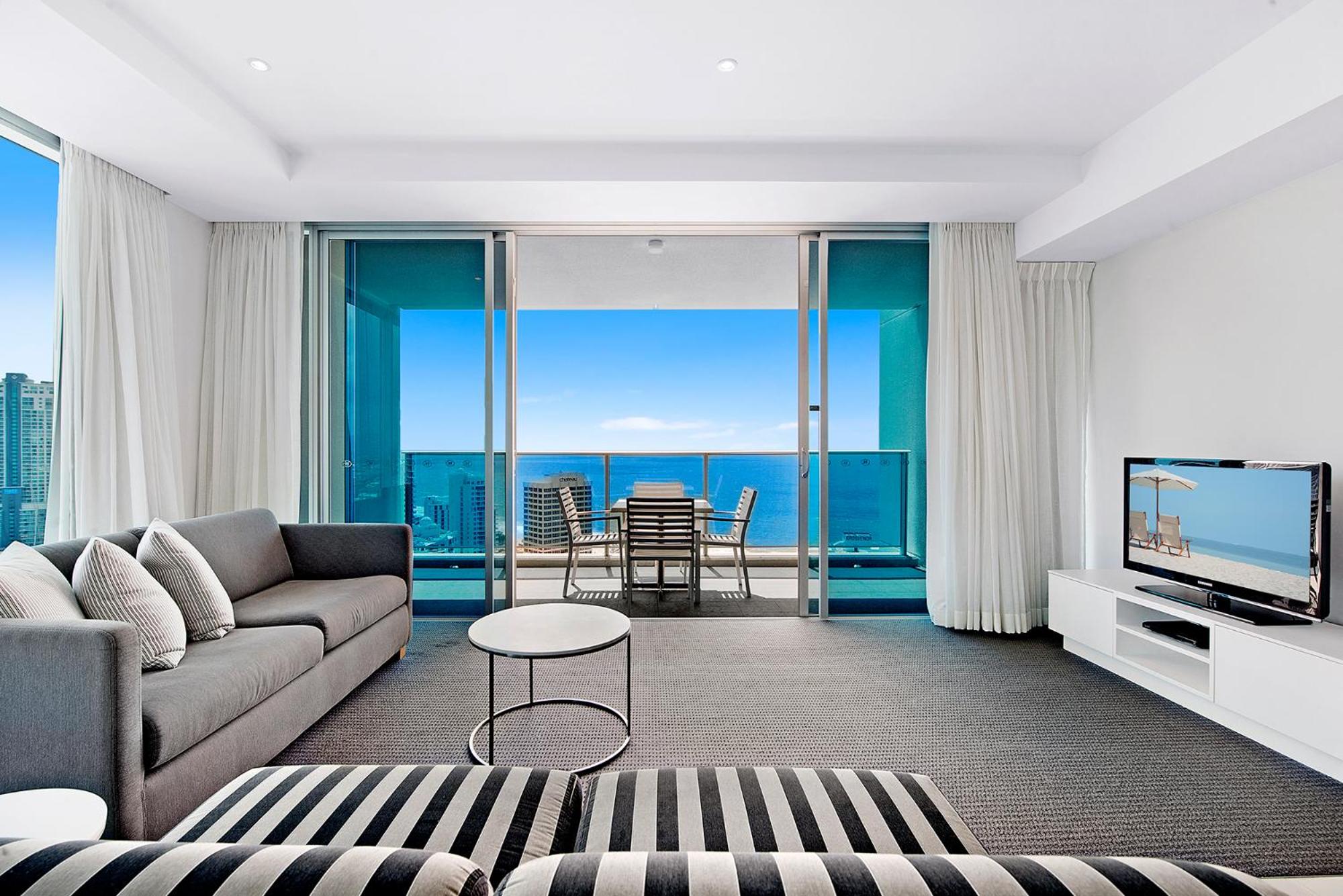 Number 1 H Residences - WiFi, Parking & More by Gold Coast Holidays