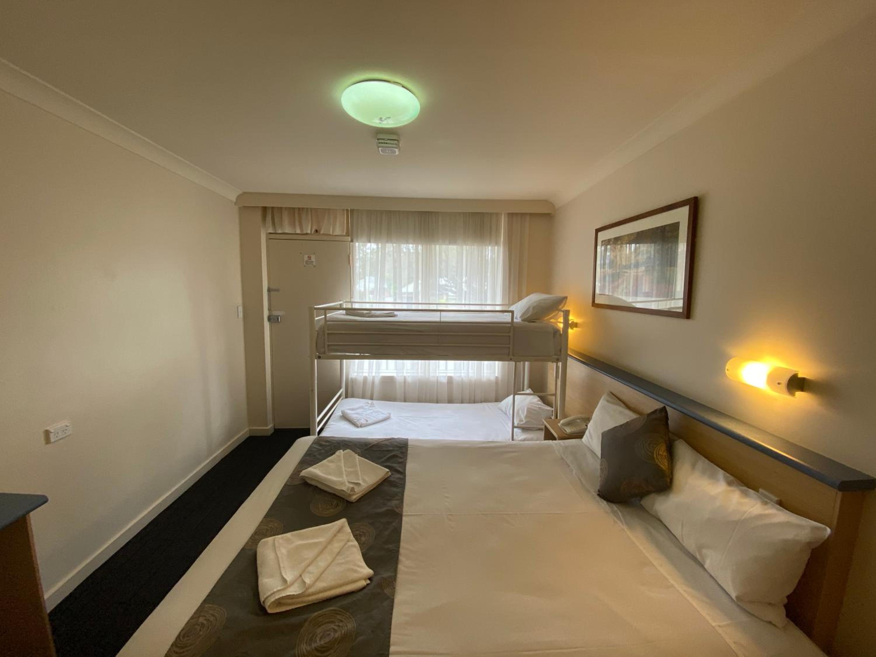 Welcome Inn 277-4