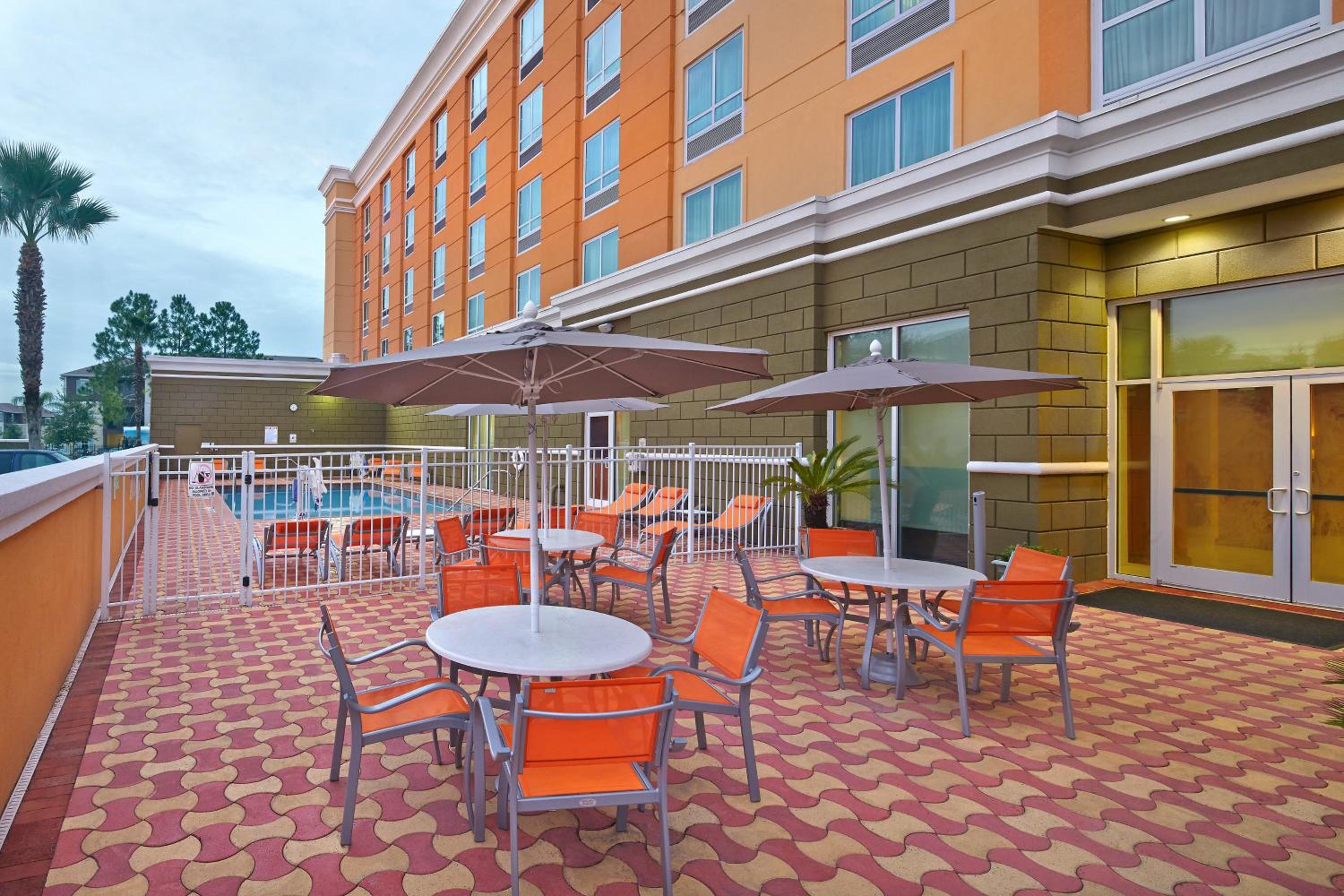 Jacksonville Vacations - Holiday Inn Jacksonville E 295 Baymeadows, an IHG Hotel - Property Image 3