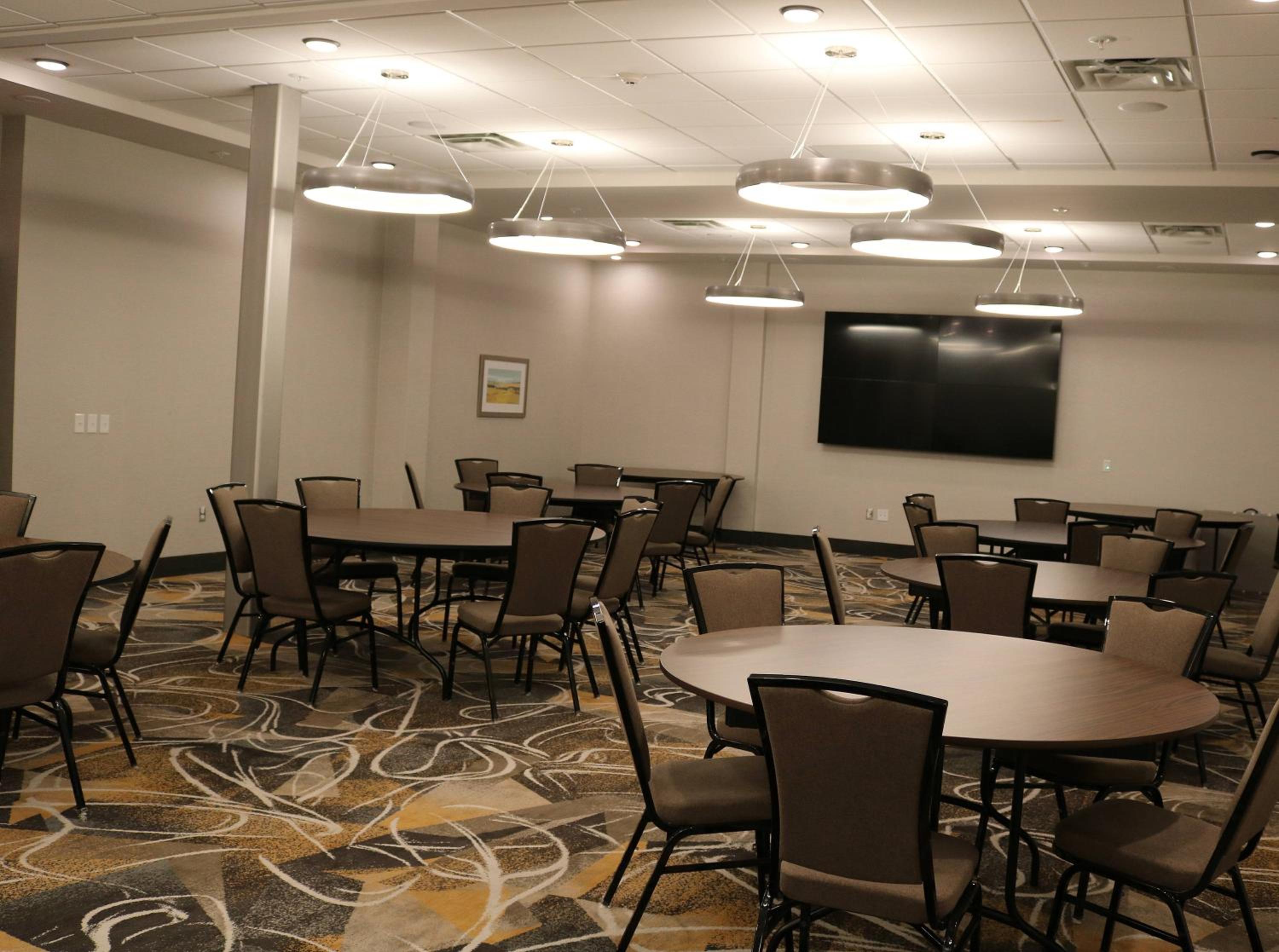 Jonesboro Vacations - Holiday Inn - Jonesboro, an IHG Hotel - Property Image 3