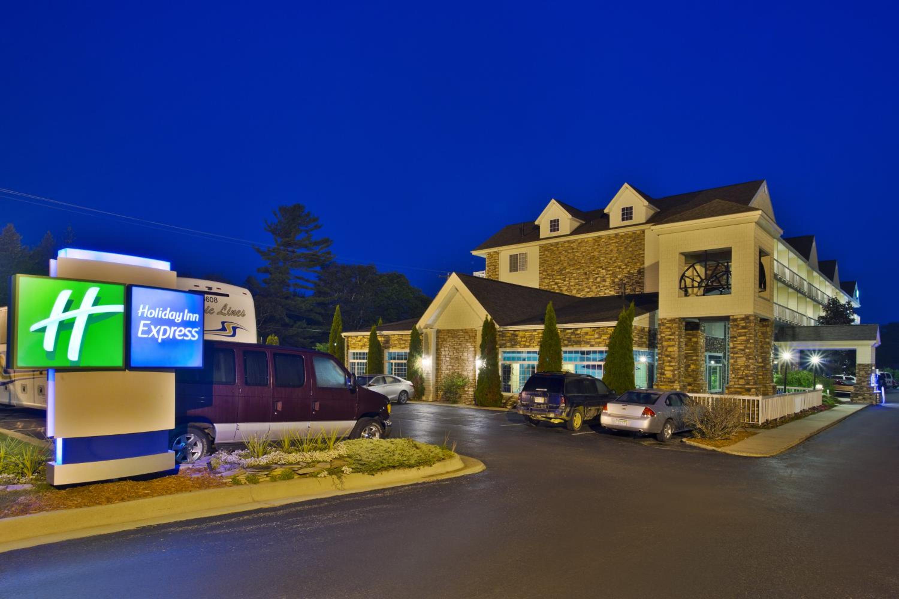 Hotel Holiday Inn Express Mackinaw City By Ihg