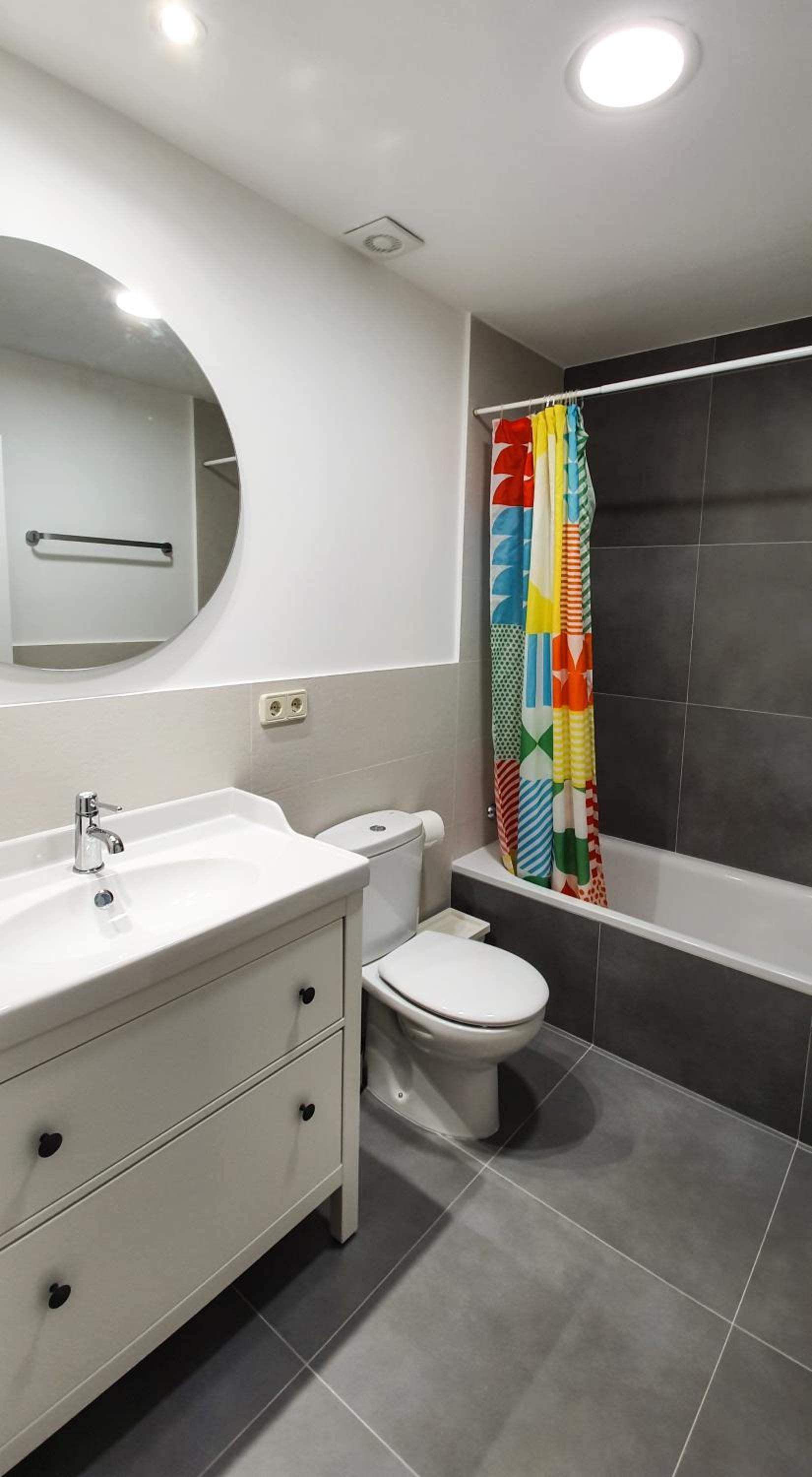 AT Compañía 100 m2 2 WC