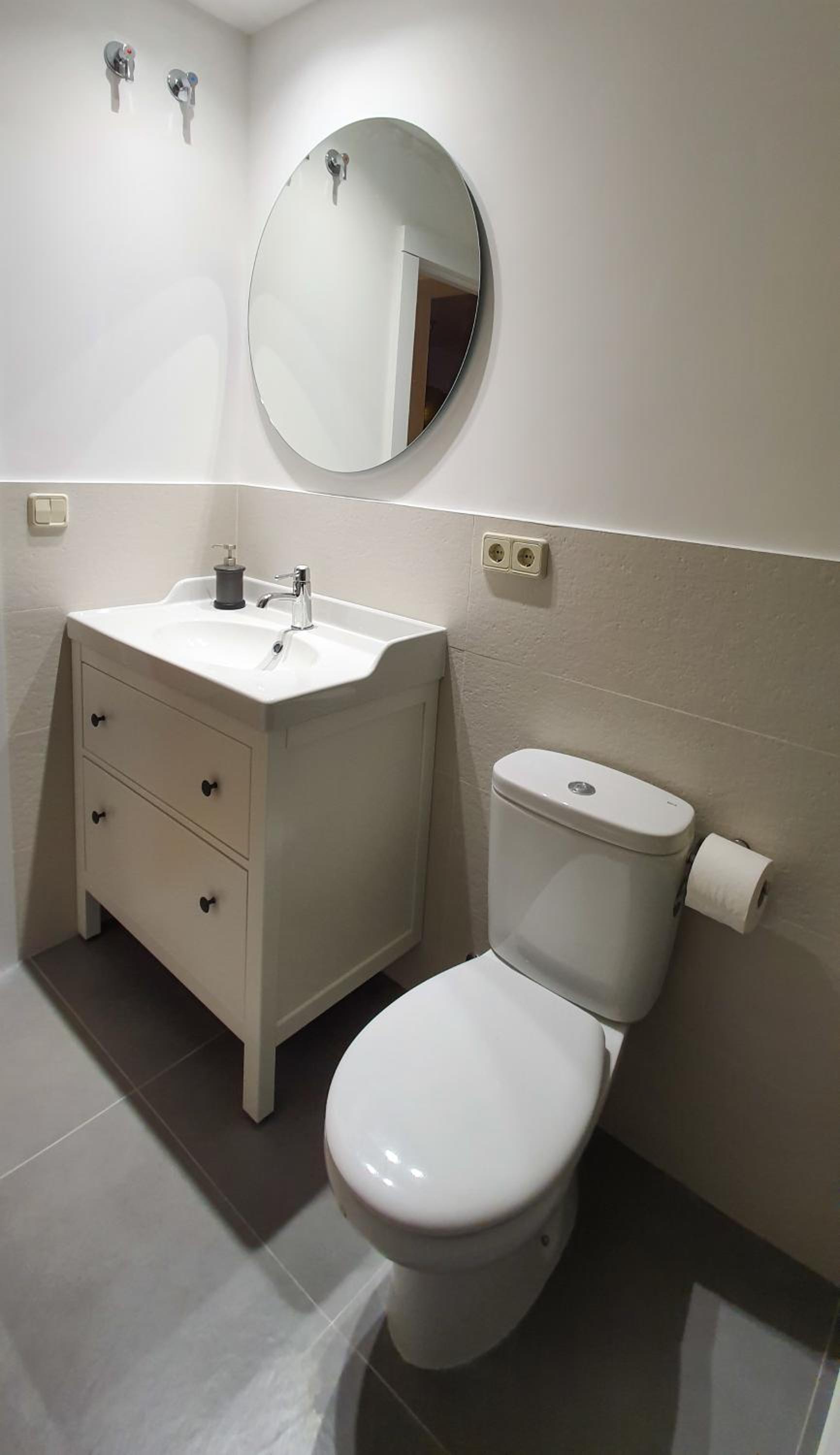 AT Compañía 100 m2 2 WC