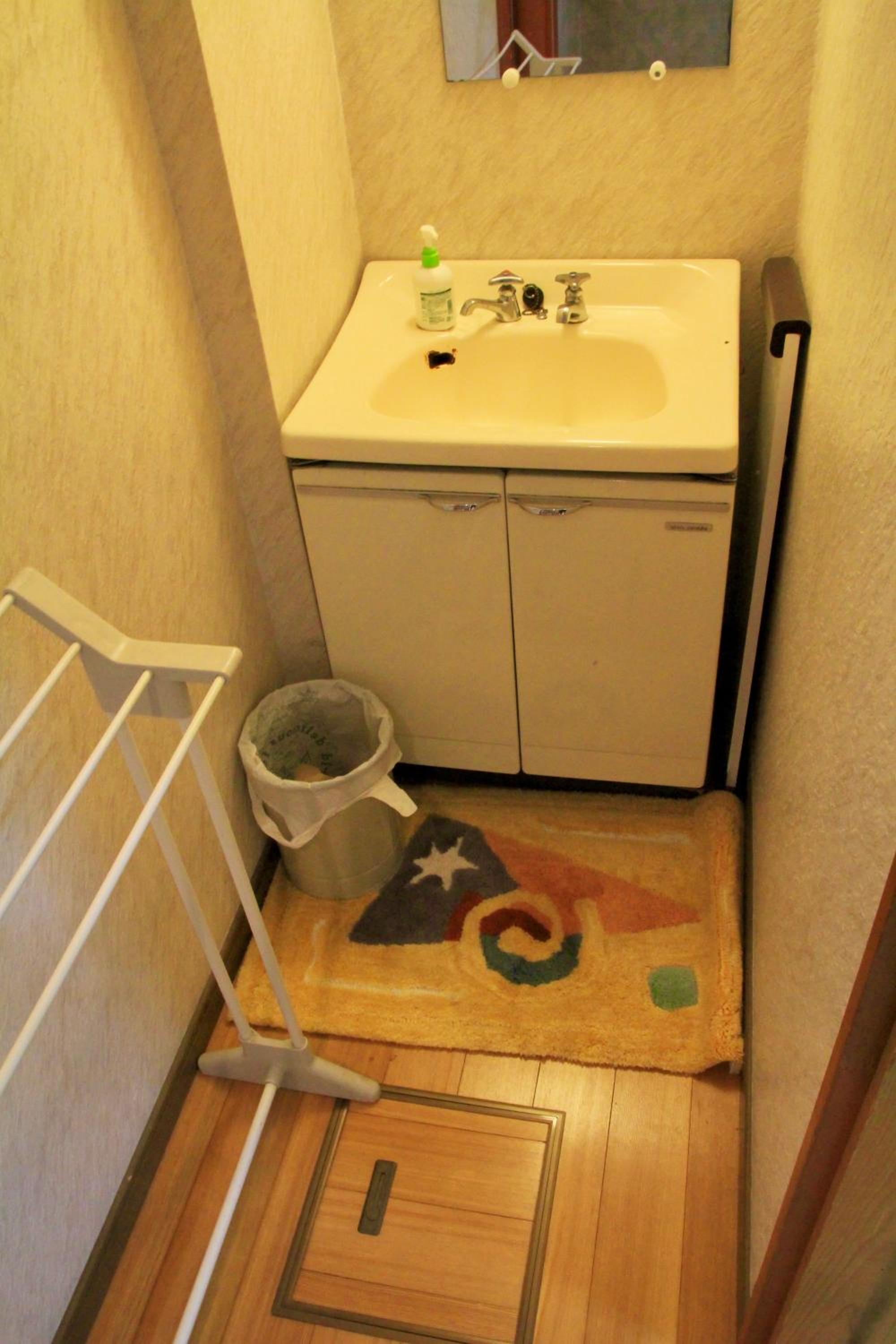 Photo 12