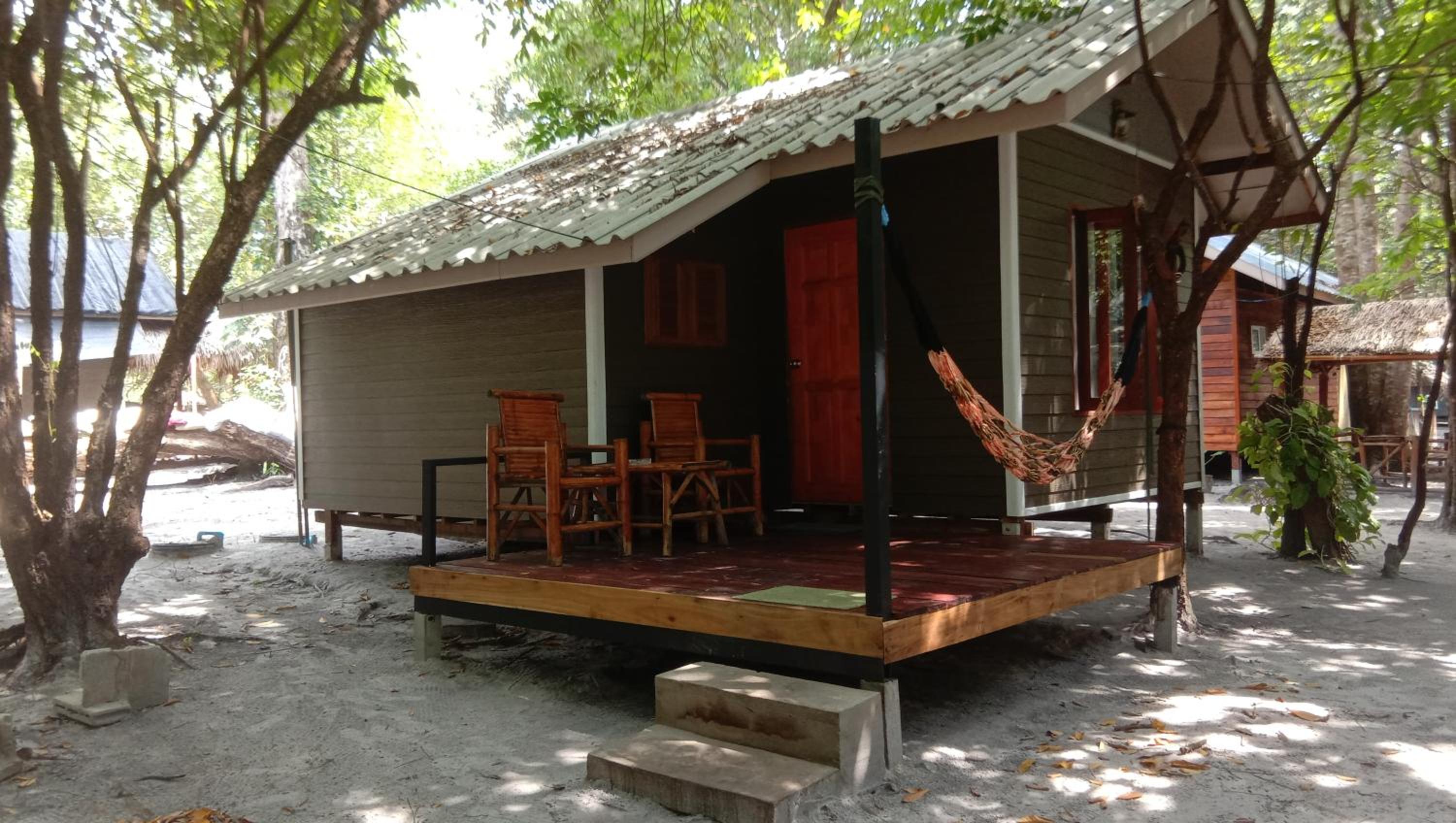 Lazy Hut