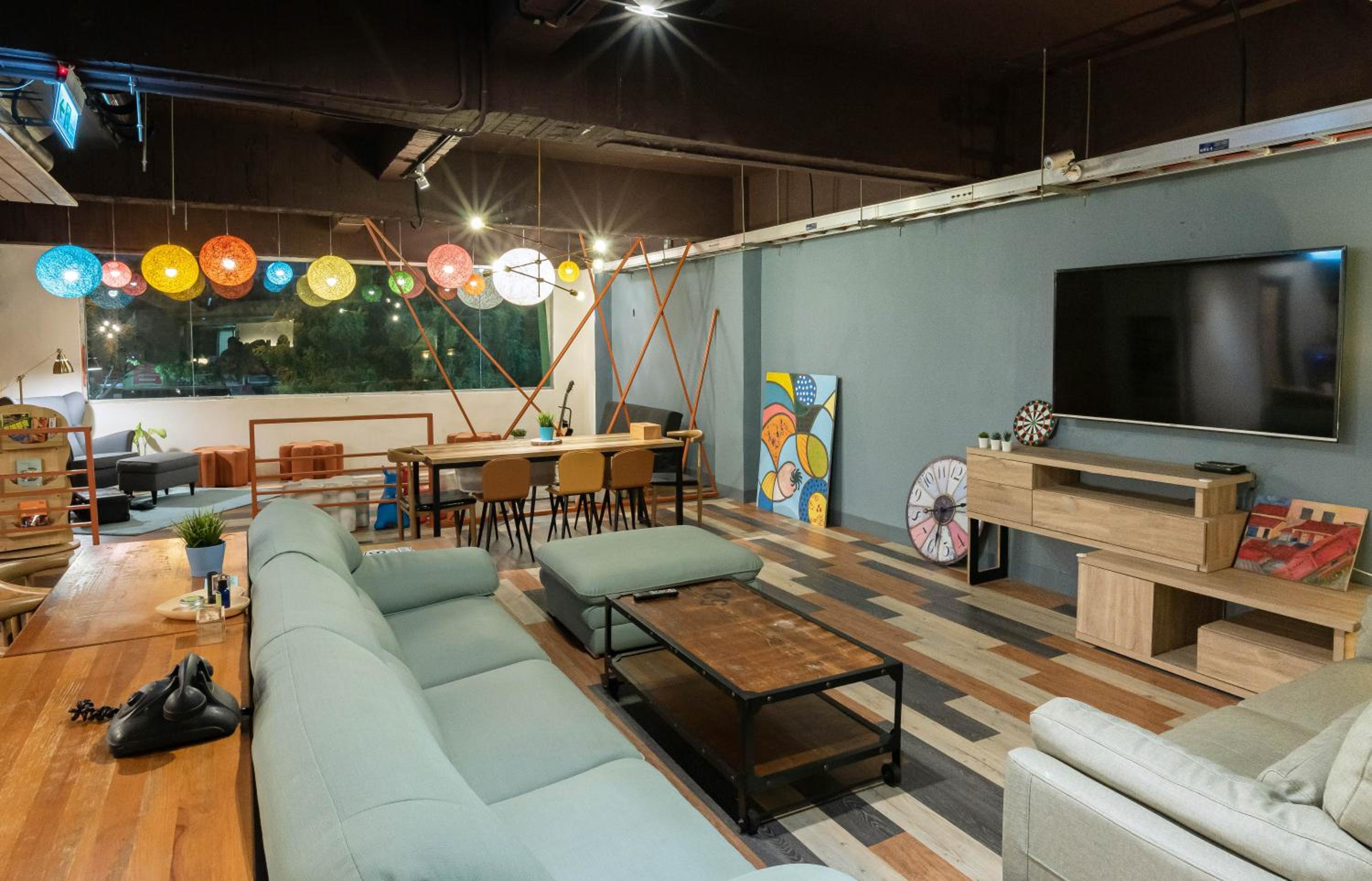 Uno Backpackers Inn