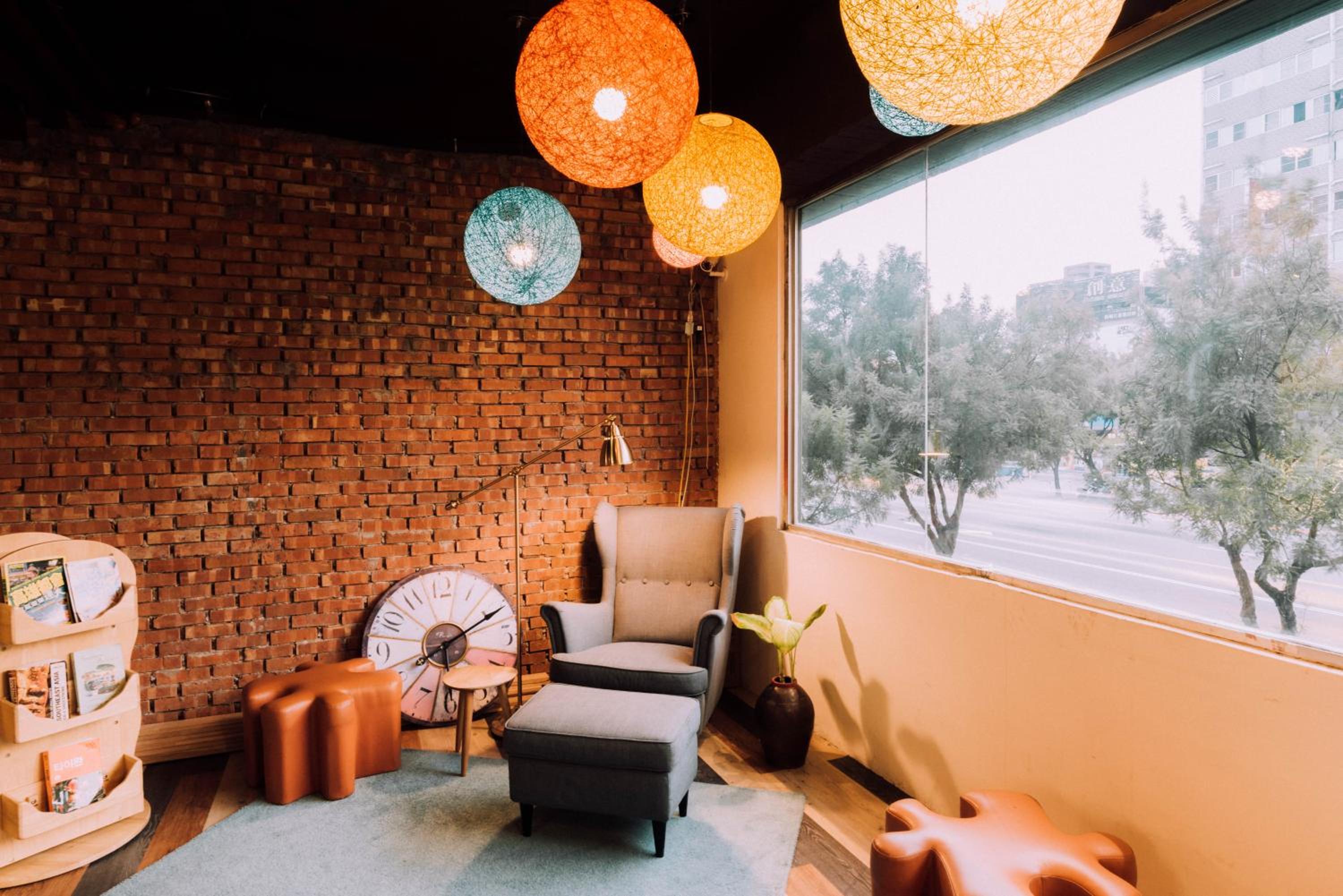 Uno Backpackers Inn