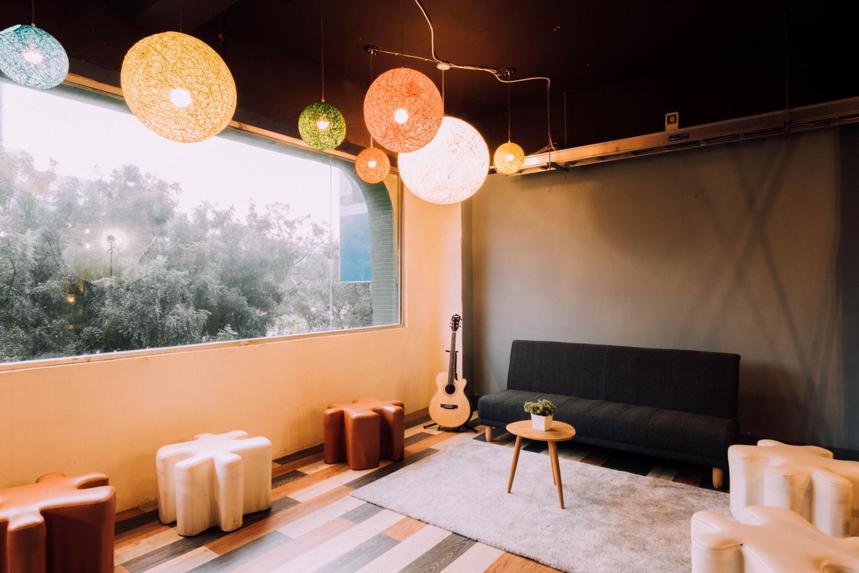 Uno Backpackers Inn