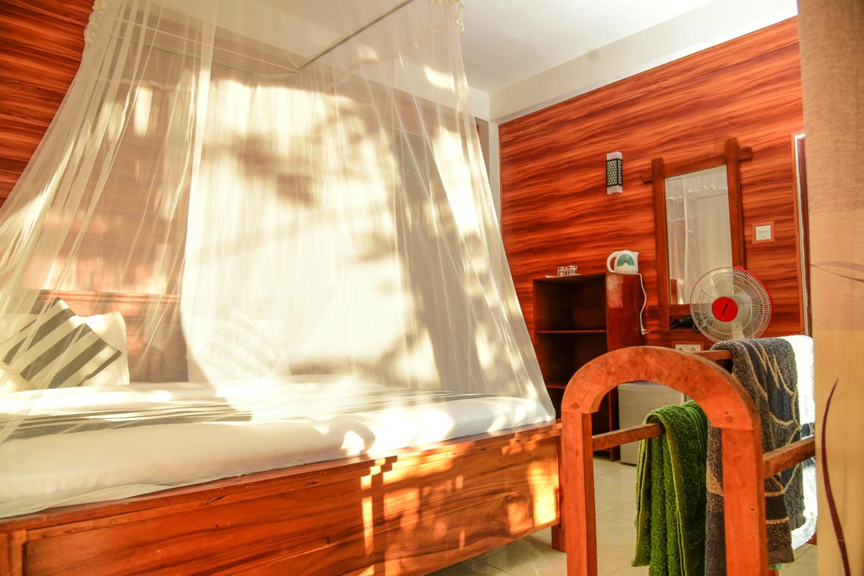 Photo 48