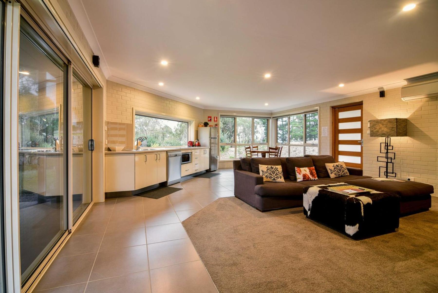Lakeview Luxury Retreat