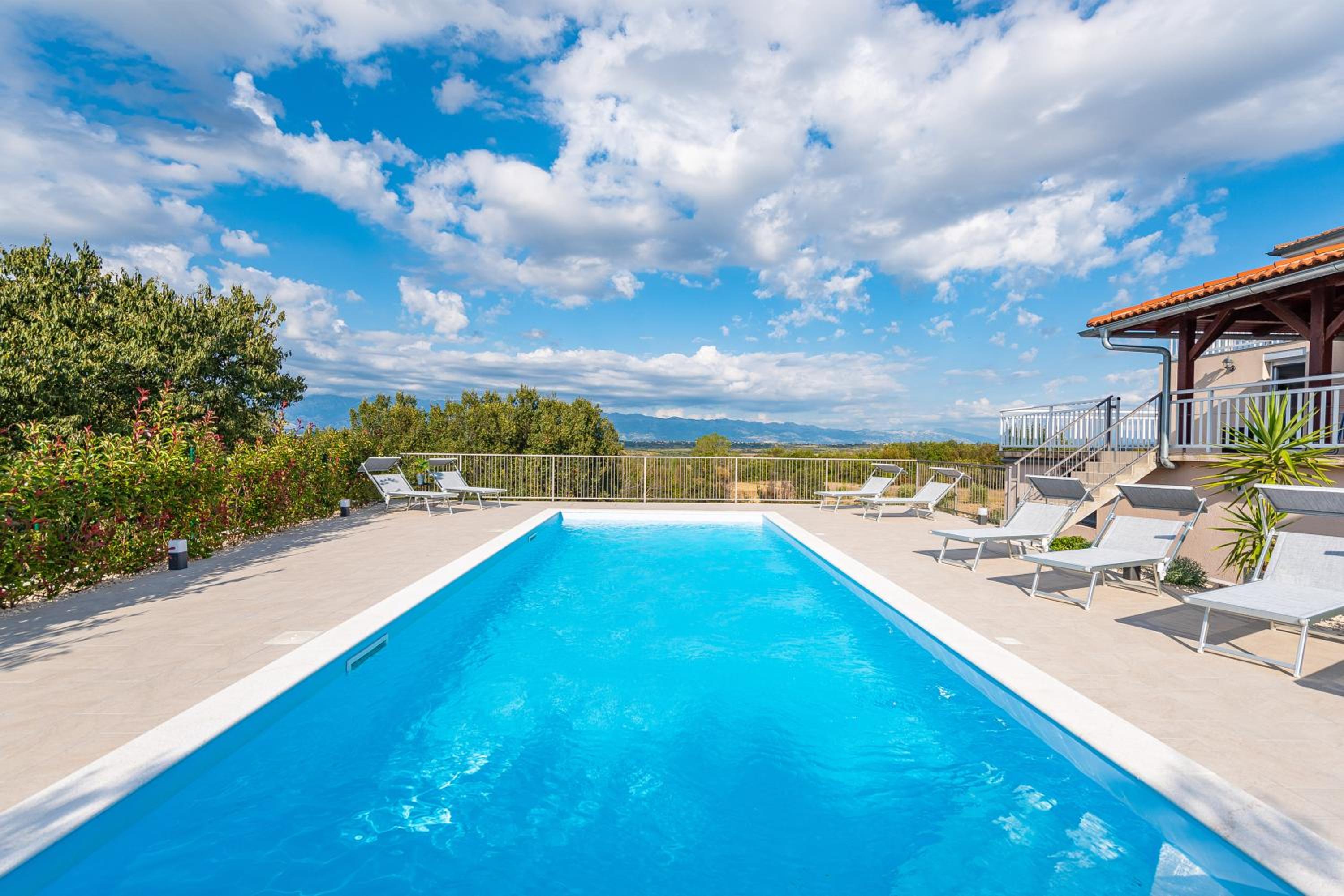 Vila Luna Apartments view 4