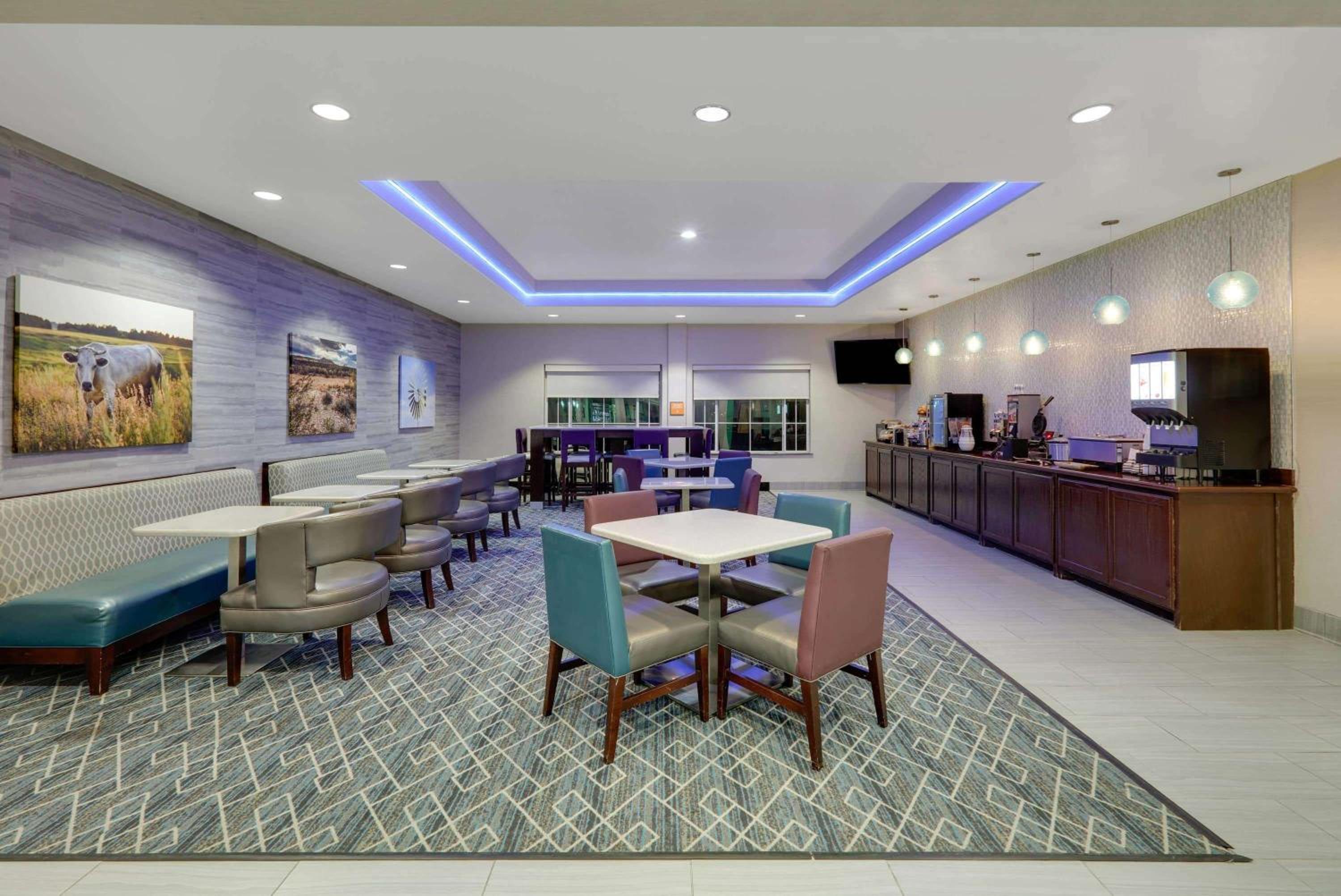 Big Spring Vacations - La Quinta by Wyndham Big Spring - Property Image 55