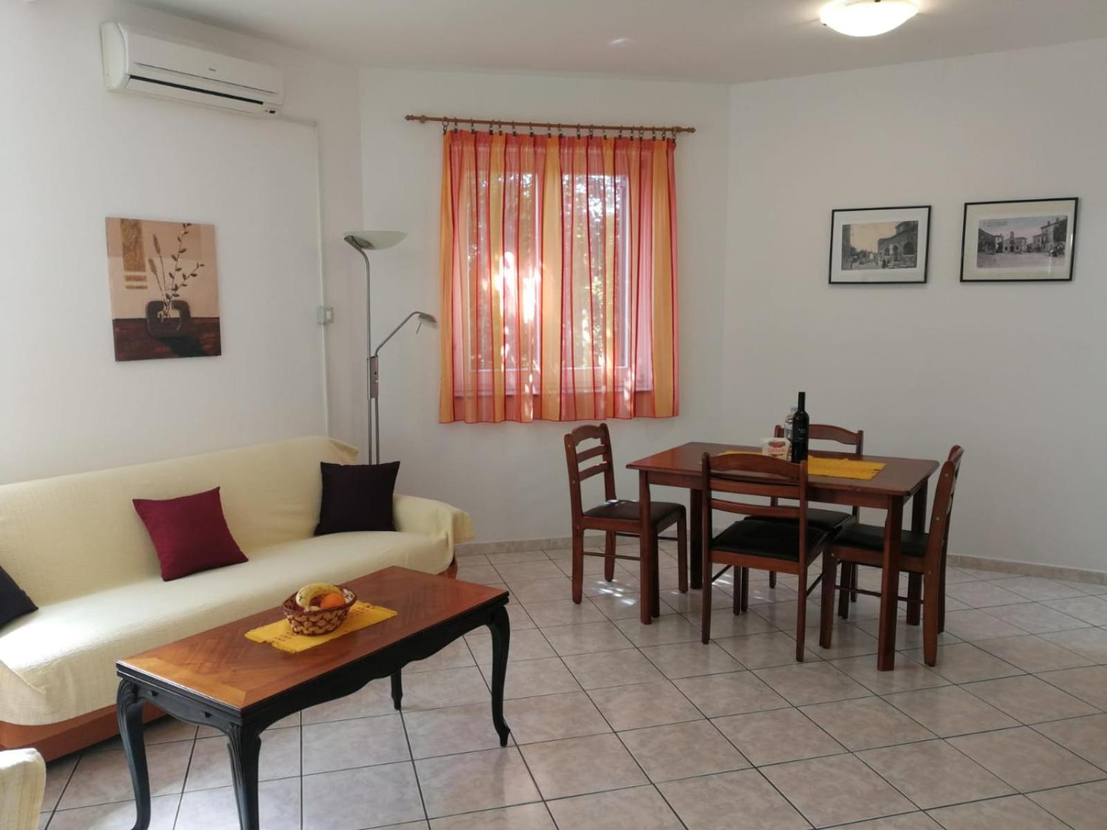Apartments Ines
