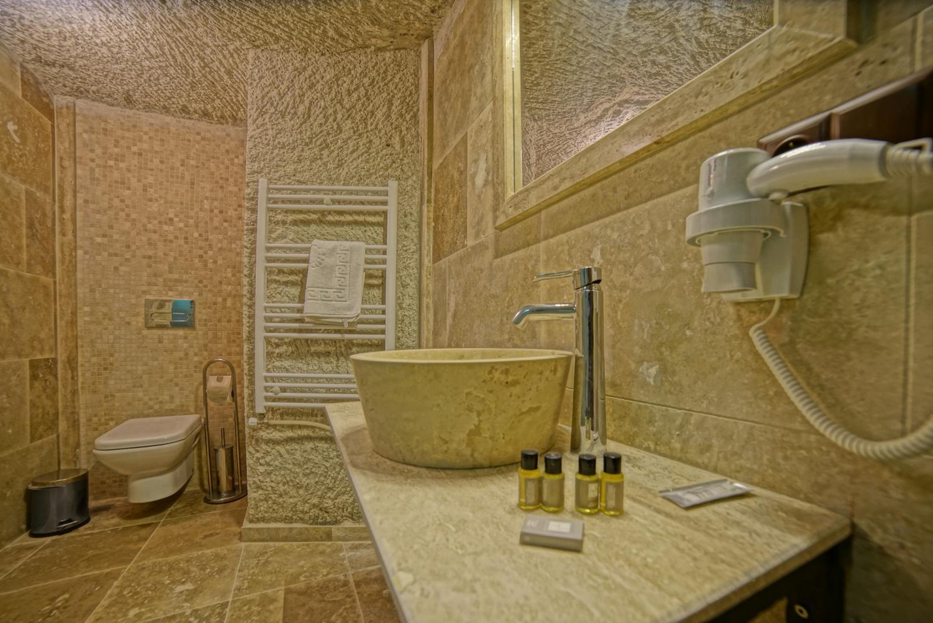 Zeus Cave Suites - Image 55