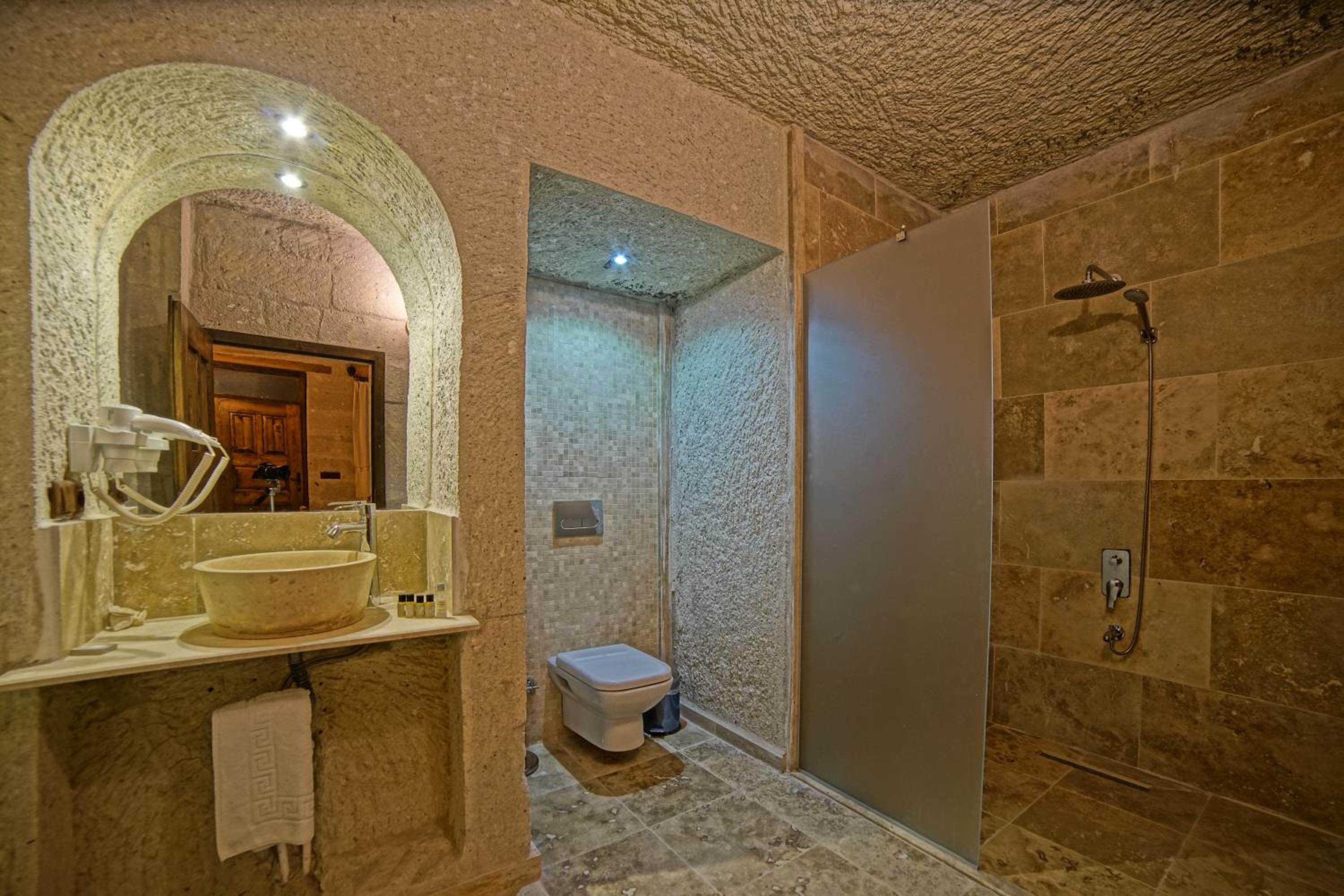 Zeus Cave Suites - Image 54