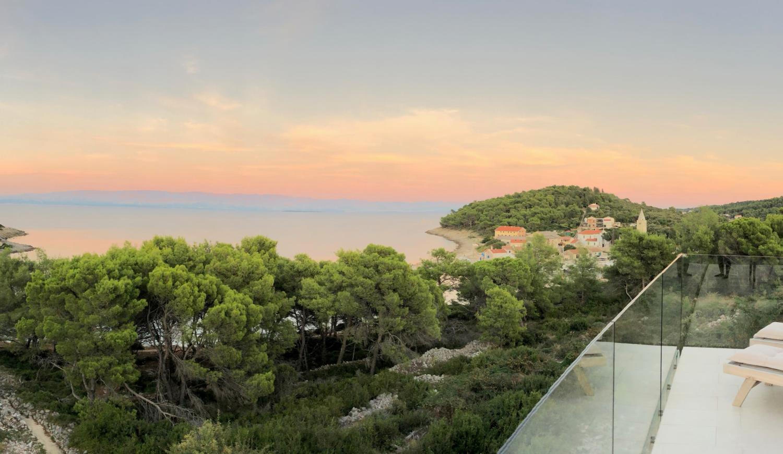 Penthouse Design & Beach Ferienwohnung direkt am Meer mit unverbautem Blick über die Adria