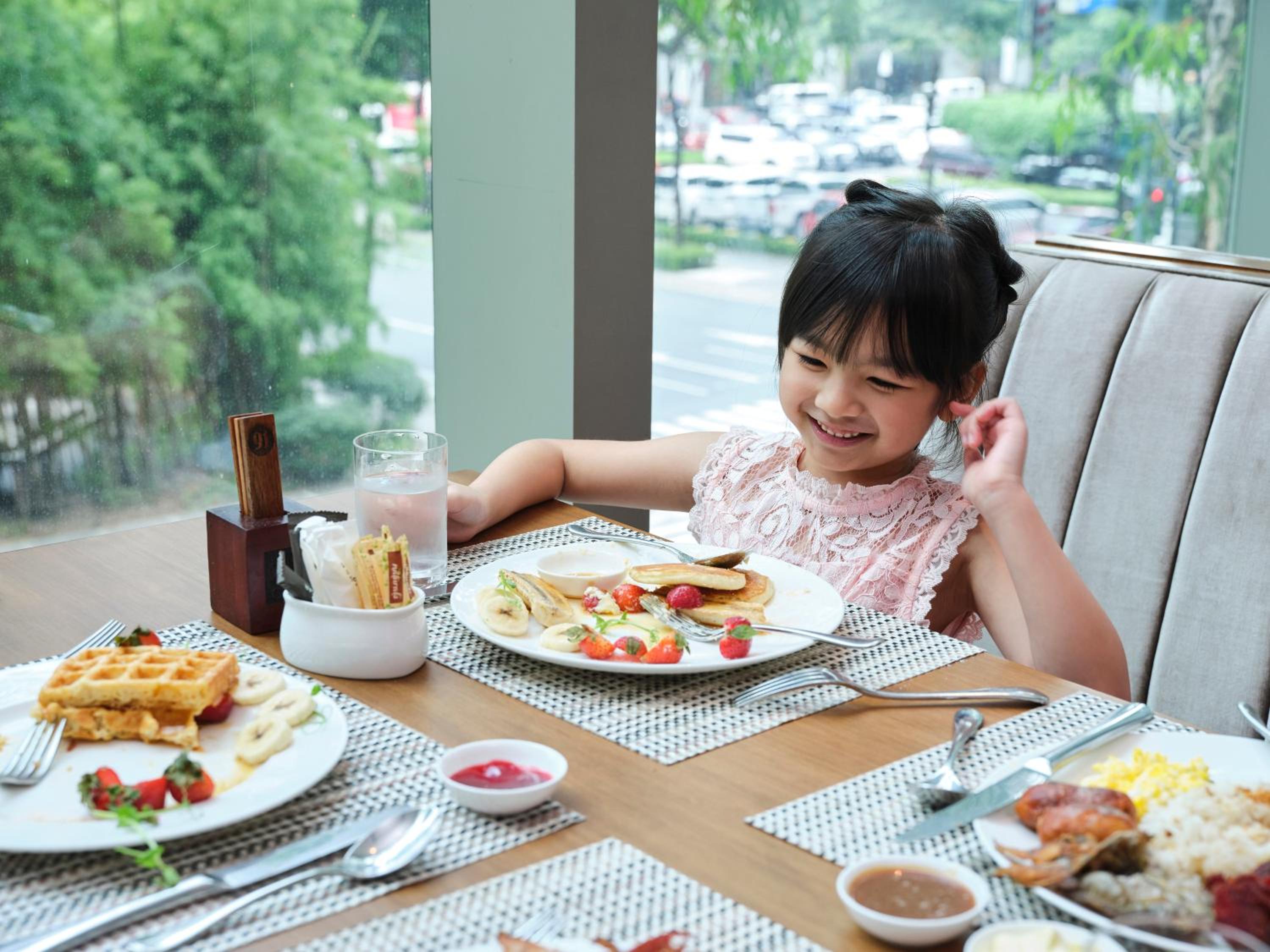 Shangri-La The Fort, Manila 4