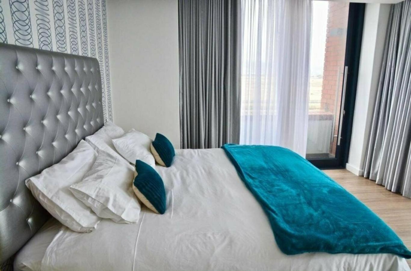 Matrix Luxury 2 bedroom Apartments Century City, Cape Town view 2