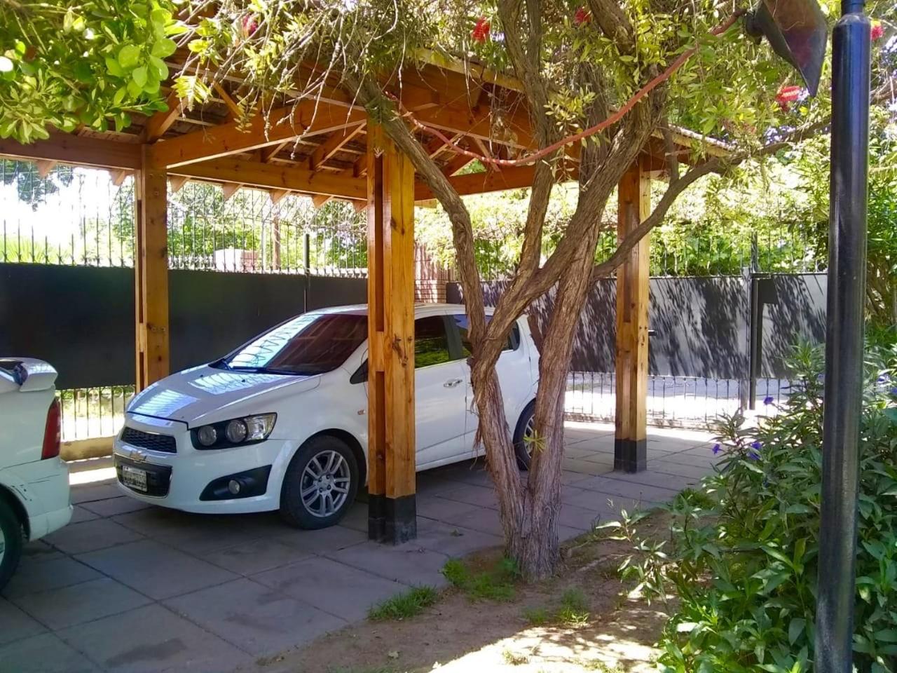 Shangri la - Casa y Pileta Privada