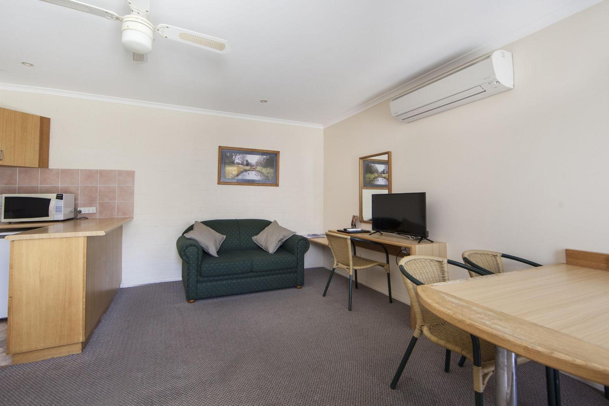 Redhill Cooma Motor Inn, photo 33