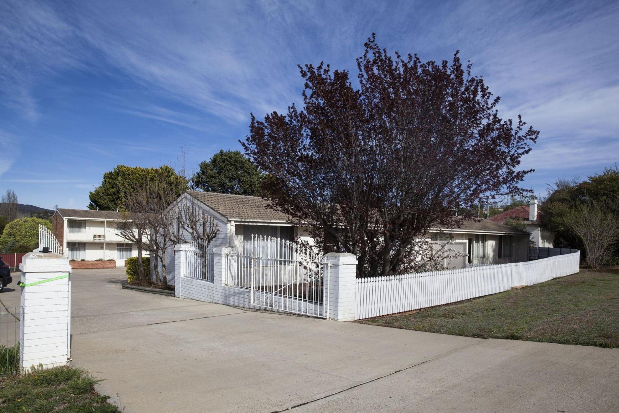 Redhill Cooma Motor Inn