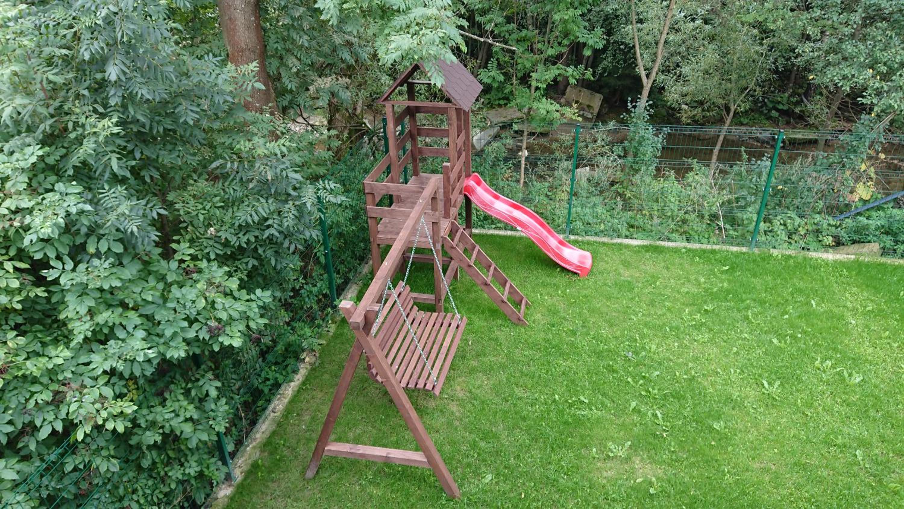 Photo 9