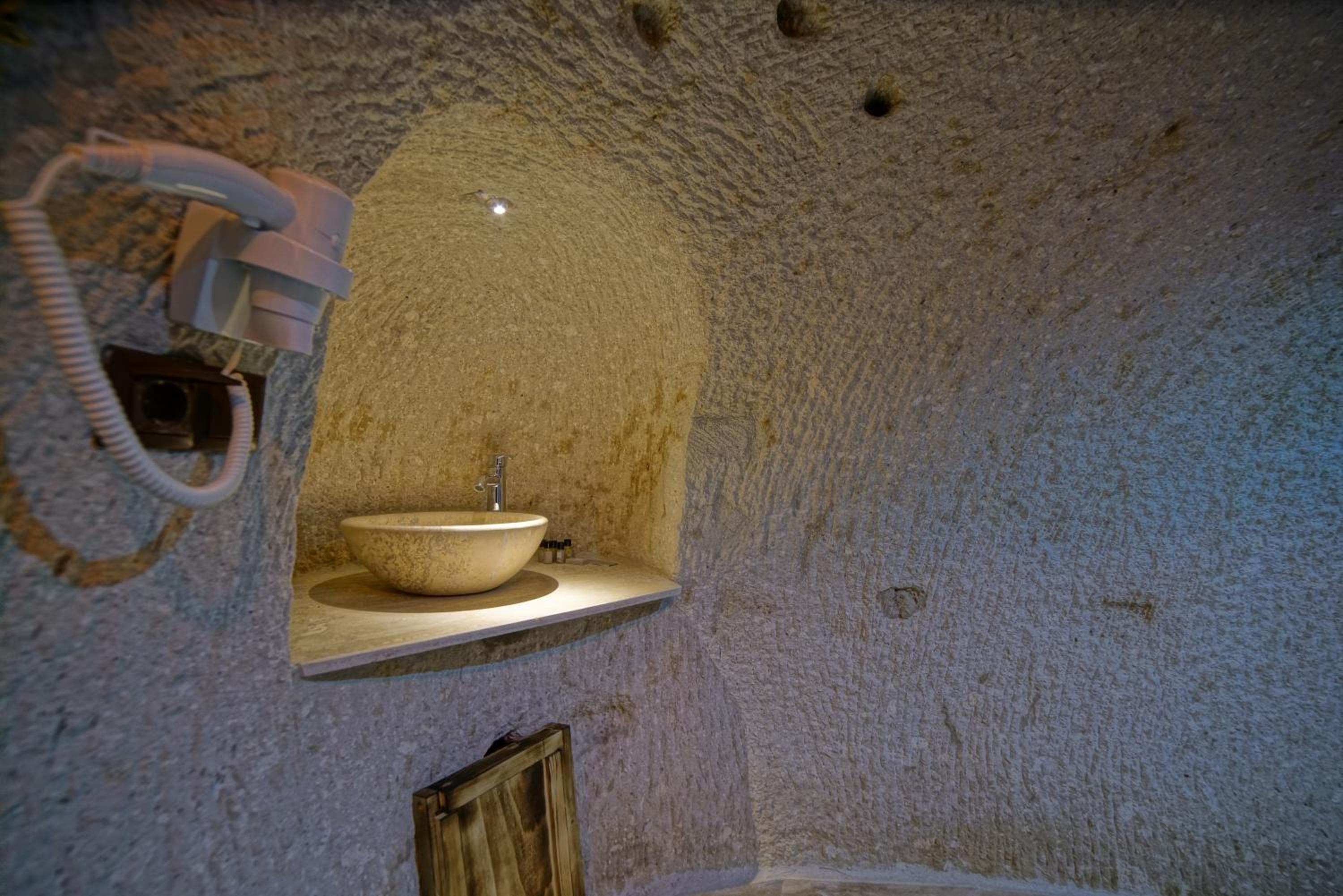 Zeus Cave Suites - Image 47