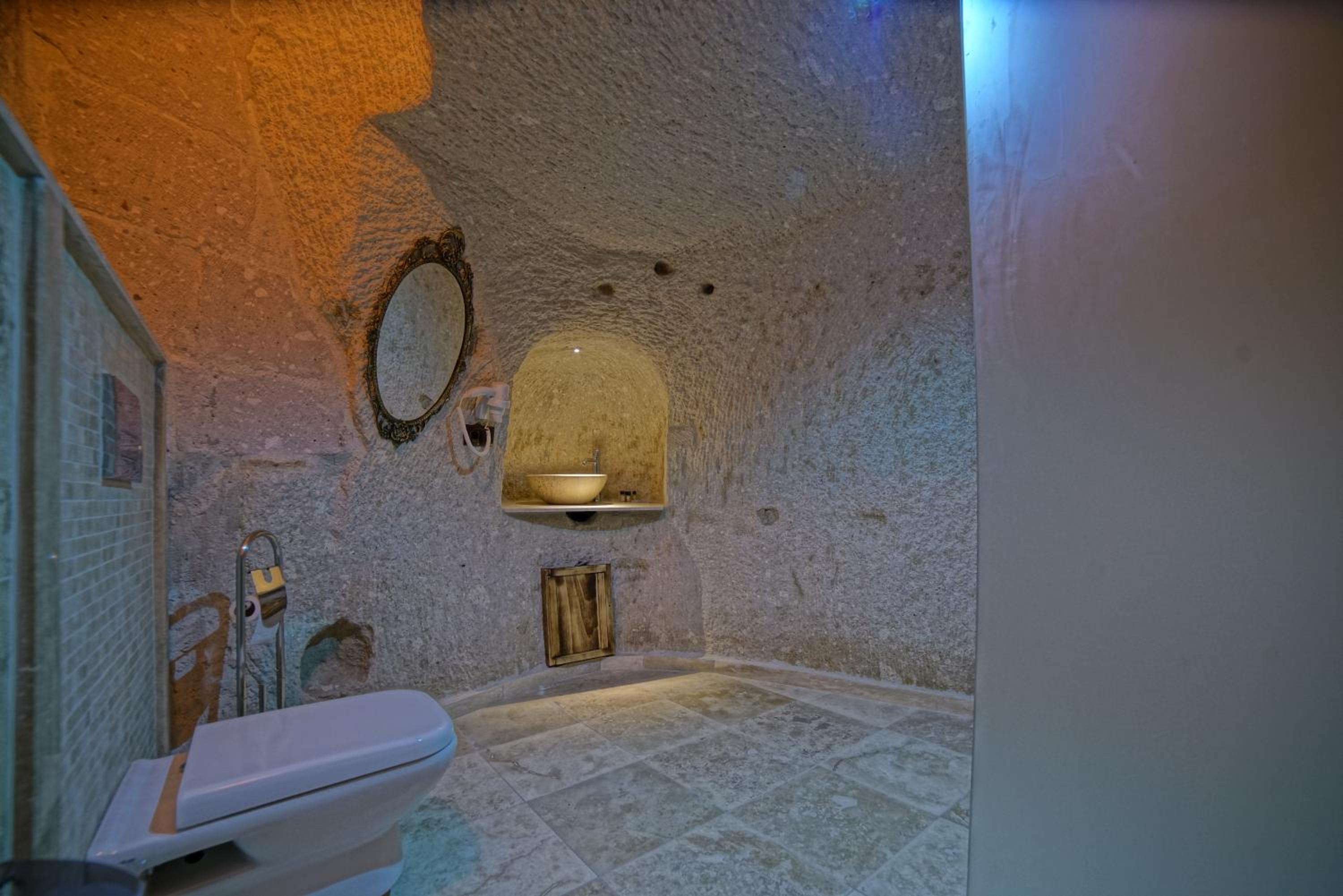 Zeus Cave Suites - Image 49