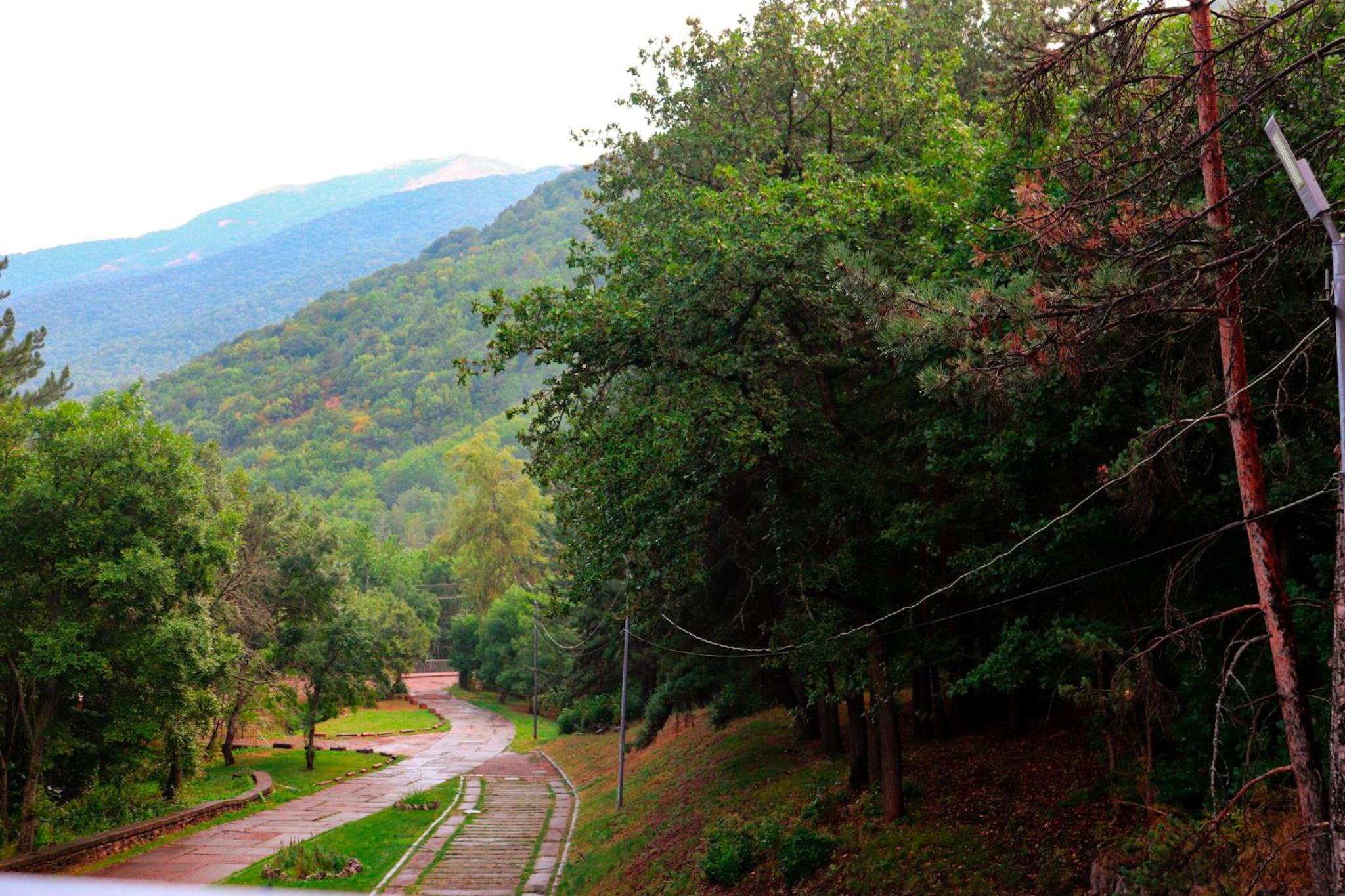 Apricot Aghveran Resort