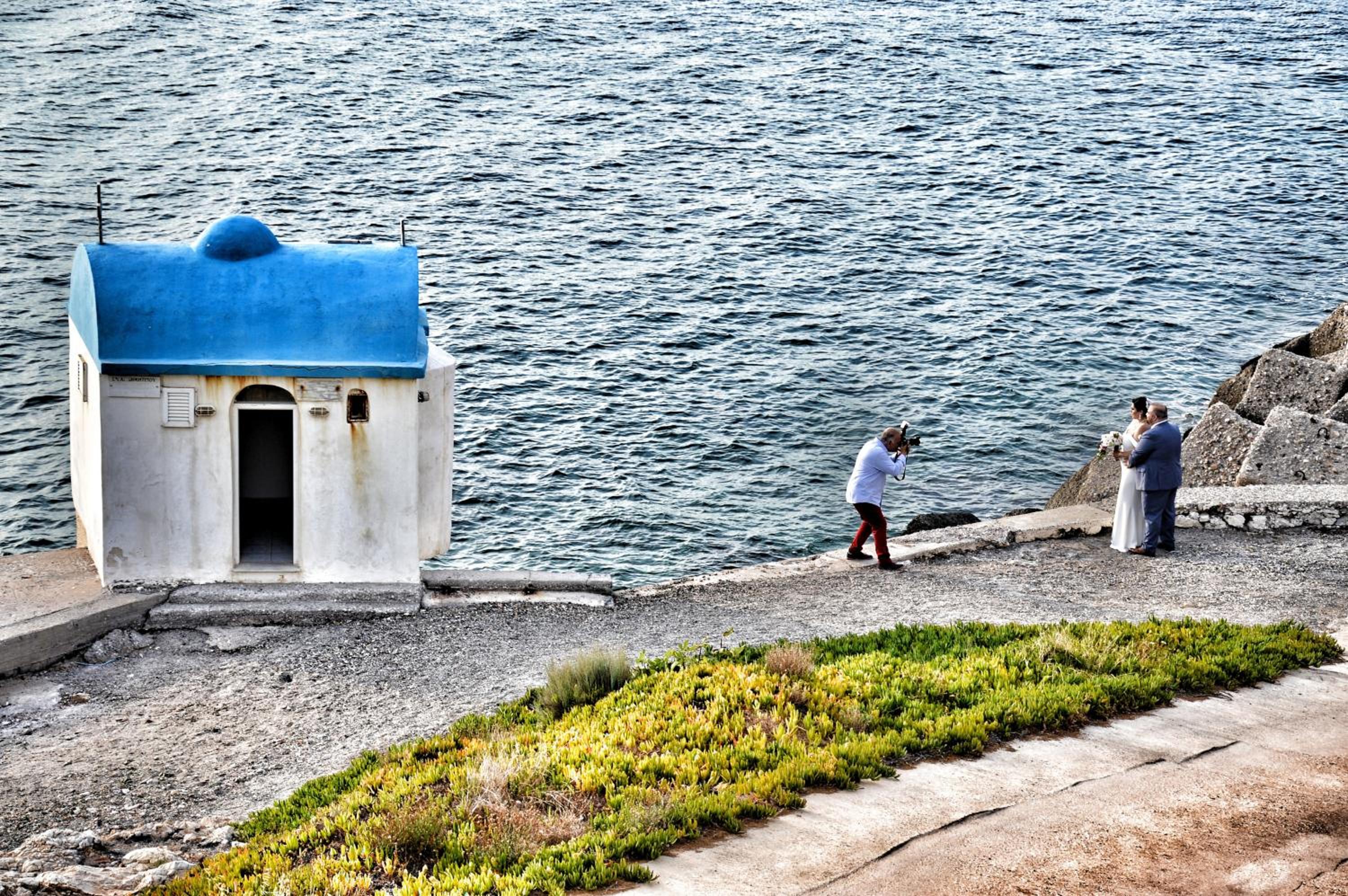 Ammos Luxury Suites photo 2