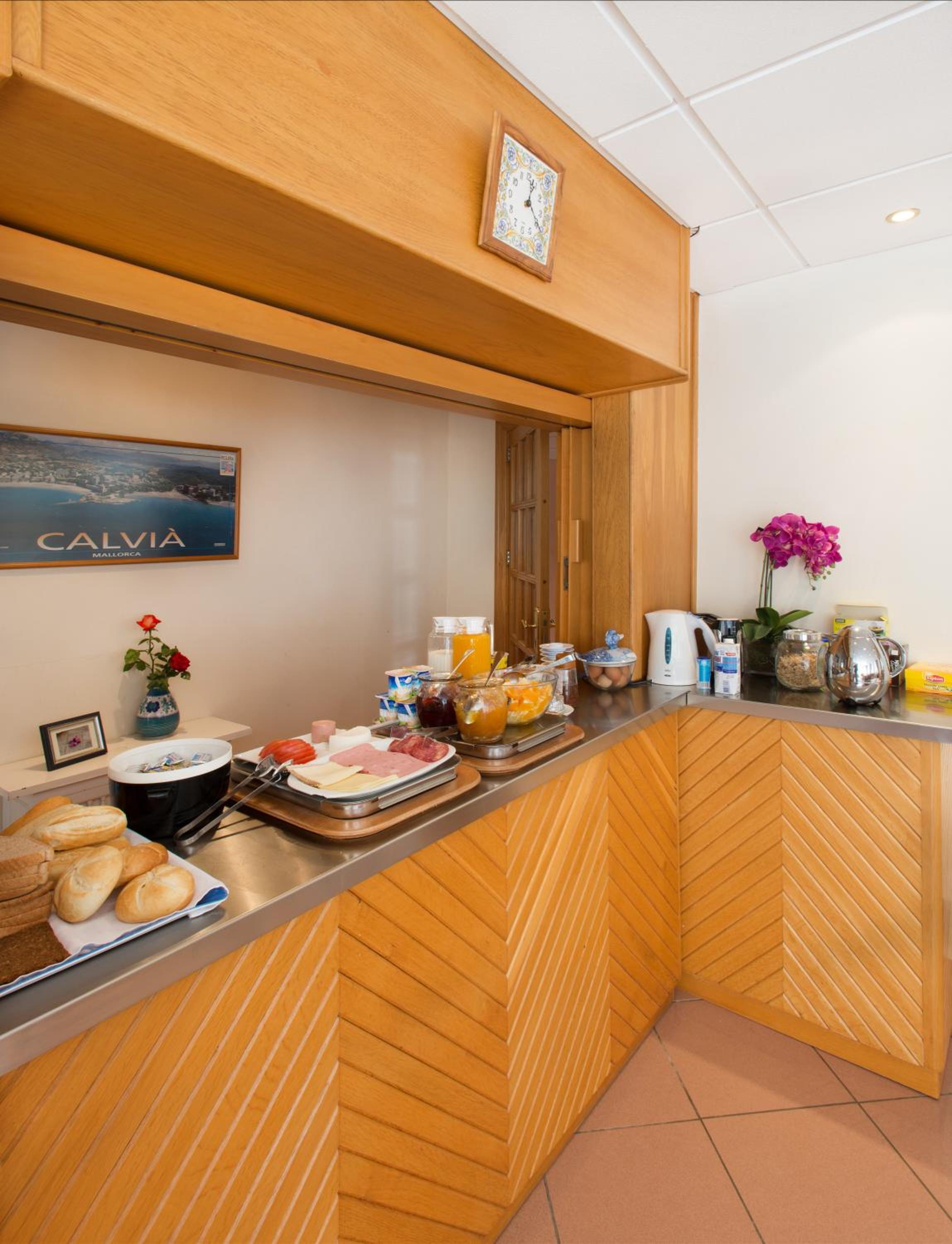 Hostal Residencia Sutimar